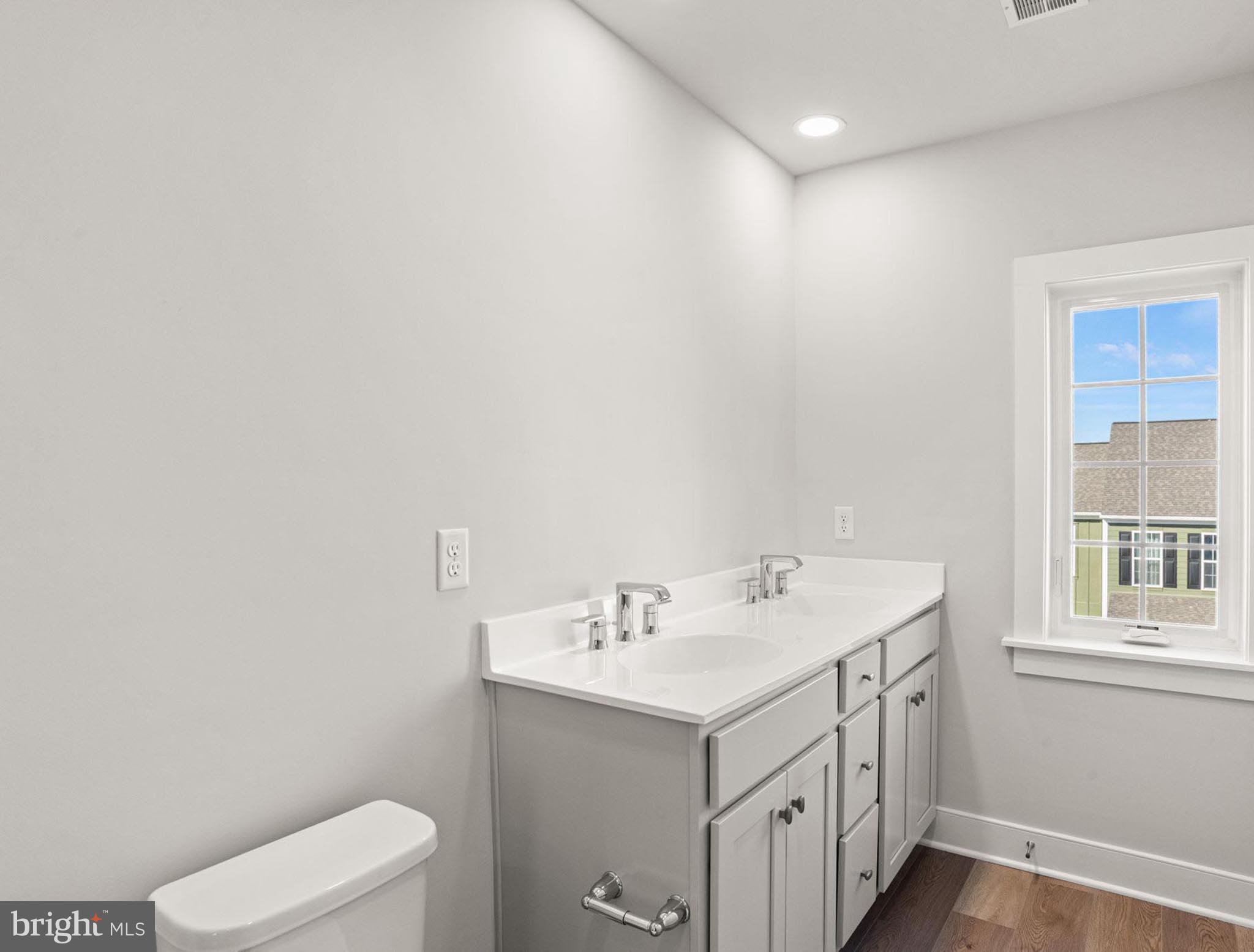 FLORIN HILL - Residential