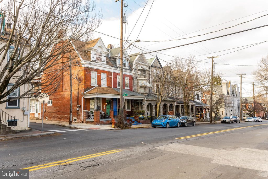 Photo of 128 N PLUM ST, LANCASTER, PA 17602 (MLS # PALA2029966)