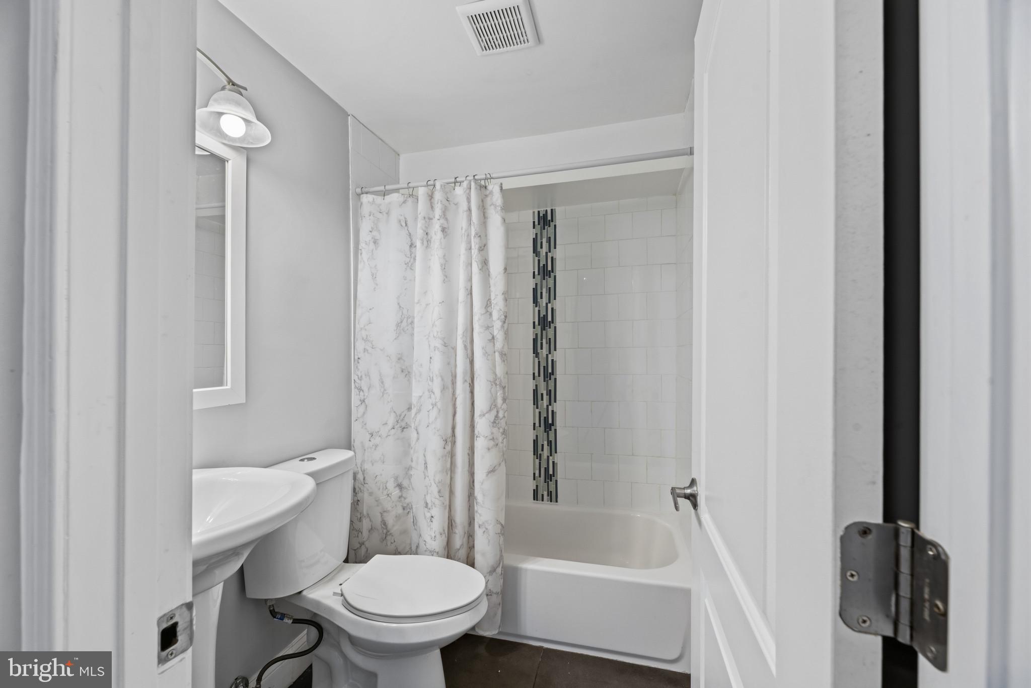 ESSEX/MIDDLESEX - Residential