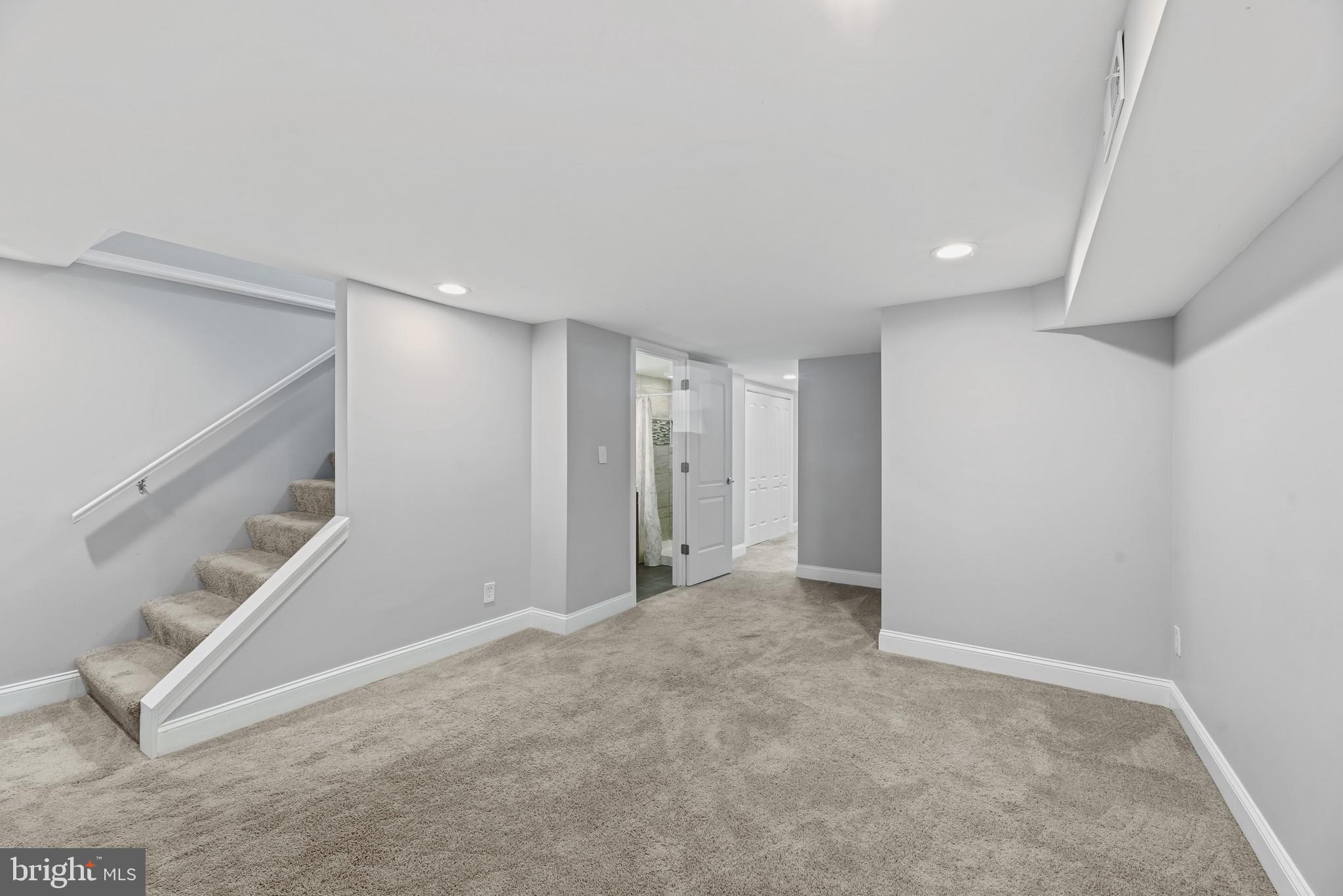 ESSEX/MIDDLESEX - Residential