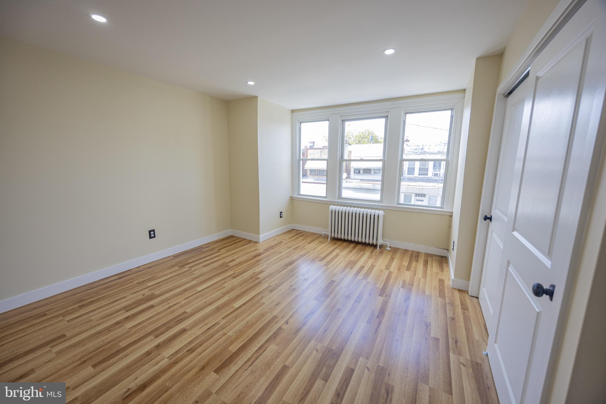 PHILADELPHIA (SOUTHWEST) - Residential