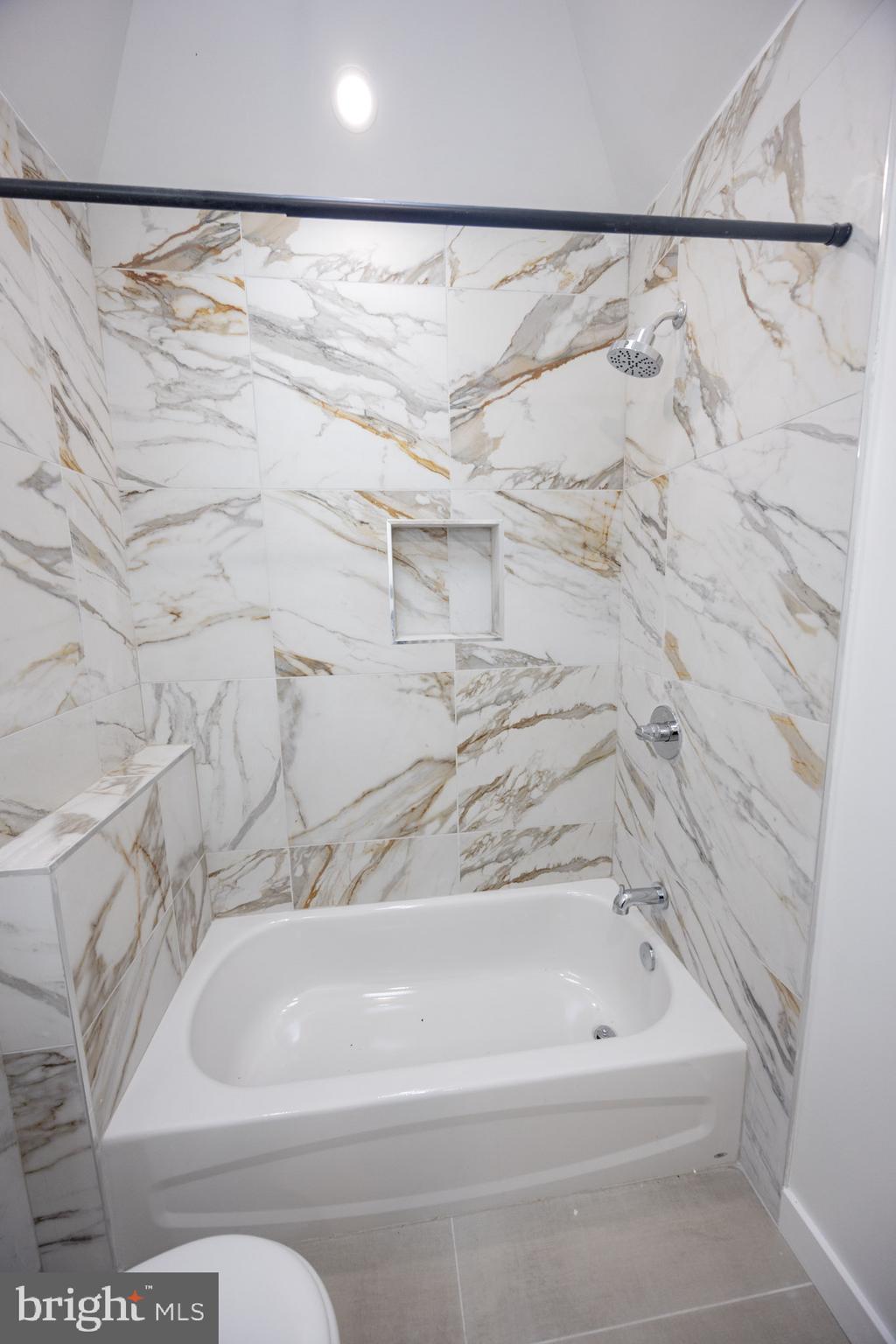 PHILADELPHIA (SOUTHWEST) - Residential