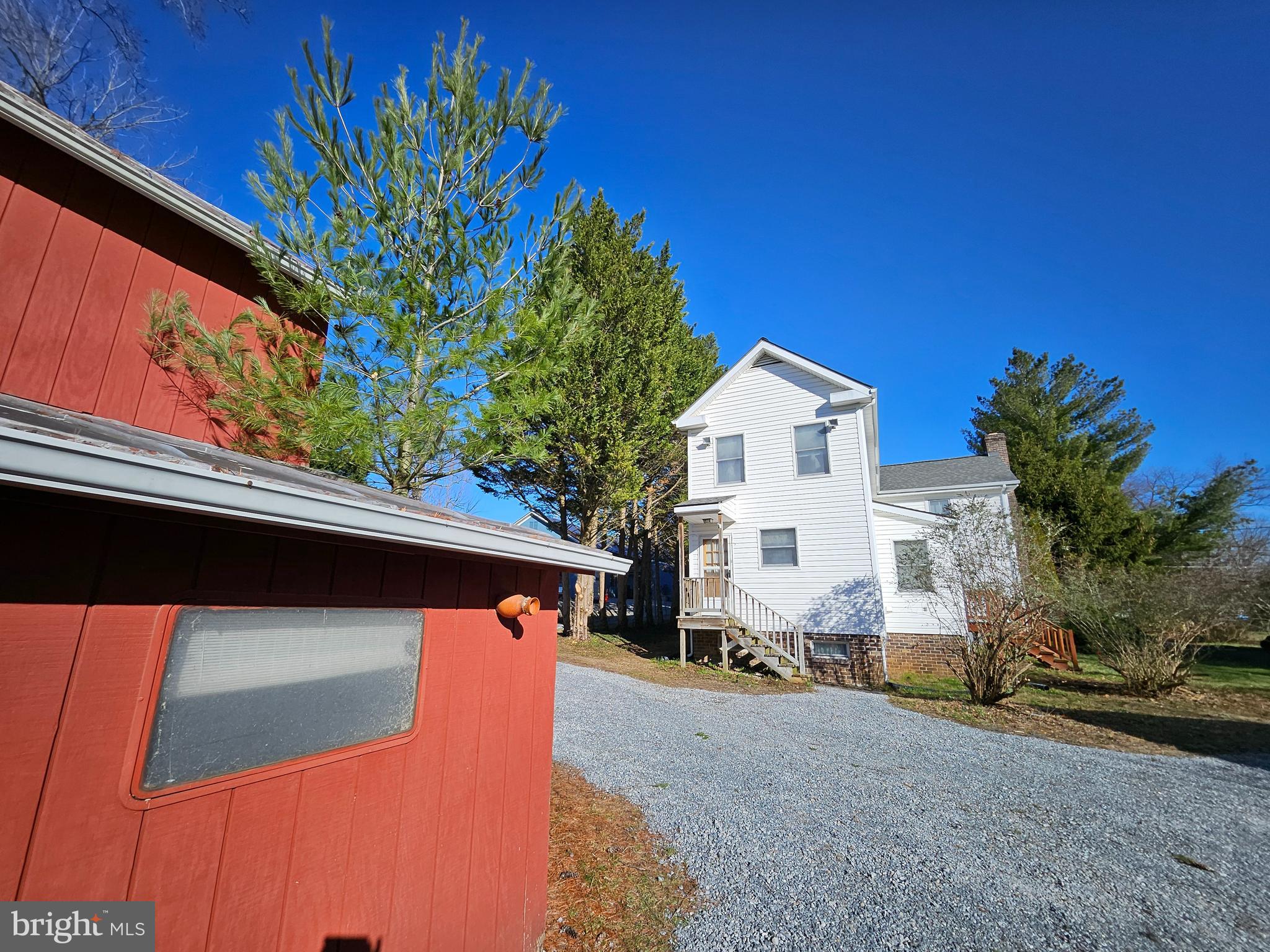 TOWN OF ROUND HILL - Residential