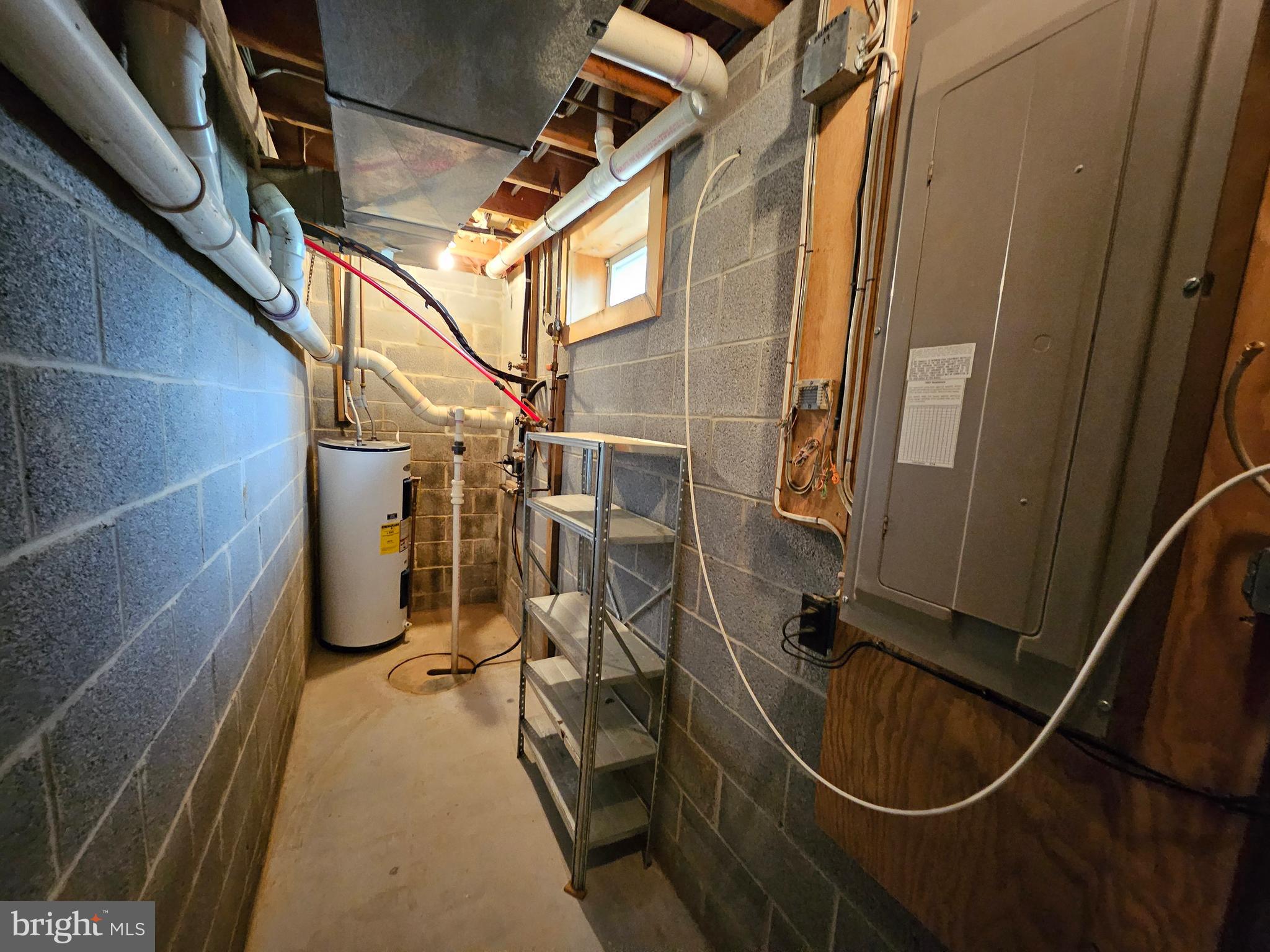 TOWN OF ROUND HILL - Residential