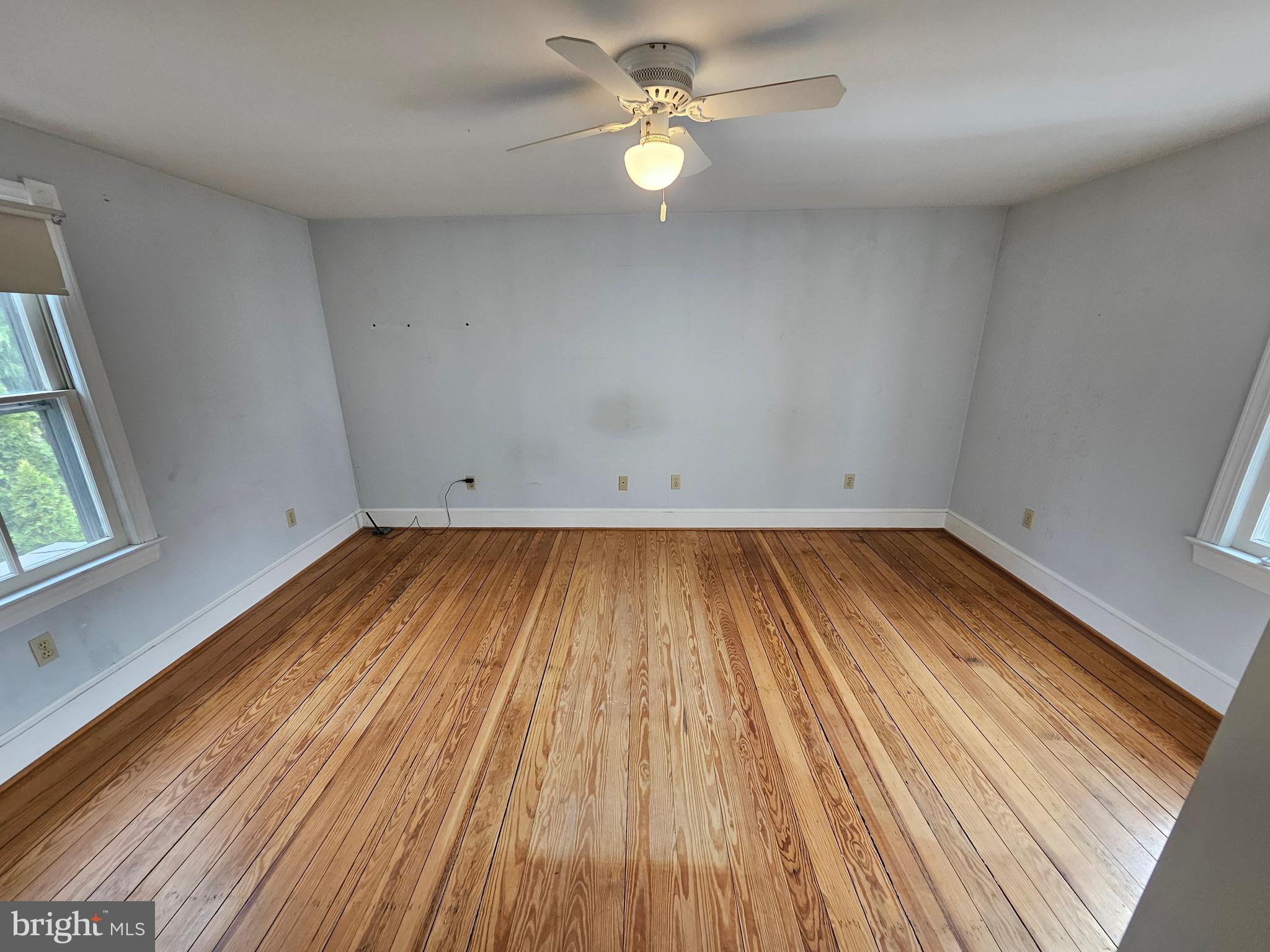 TOWN OF ROUND HILL - Residential