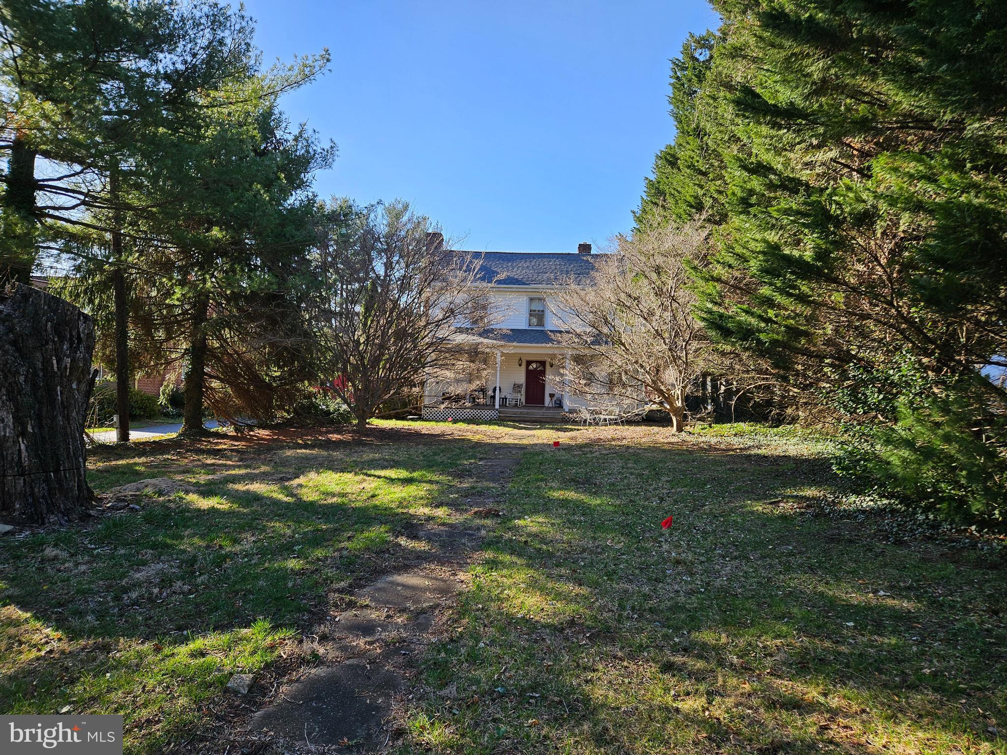 TOWN OF ROUND HILL - Residential