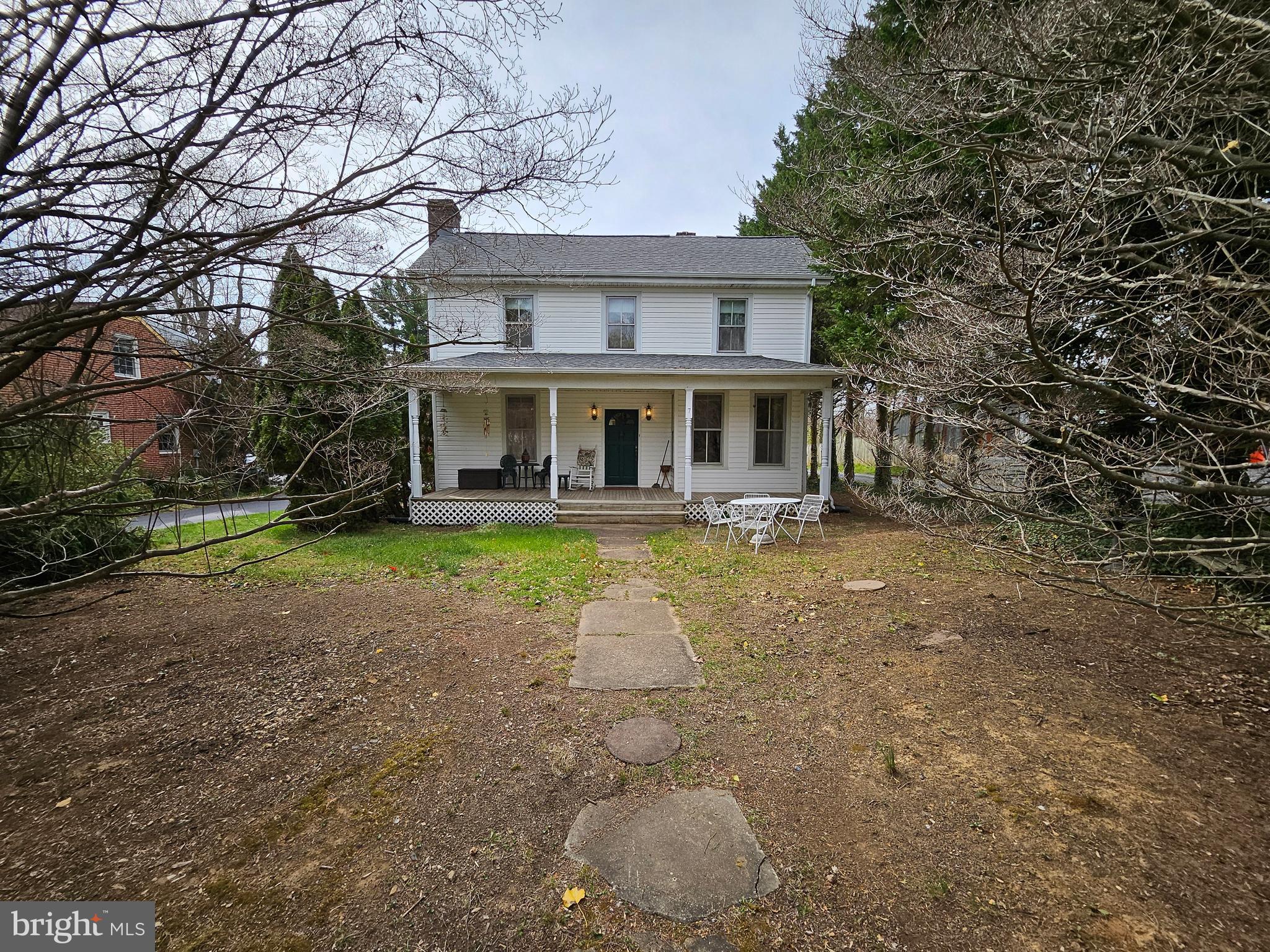 TOWN OF ROUND HILL - Residential