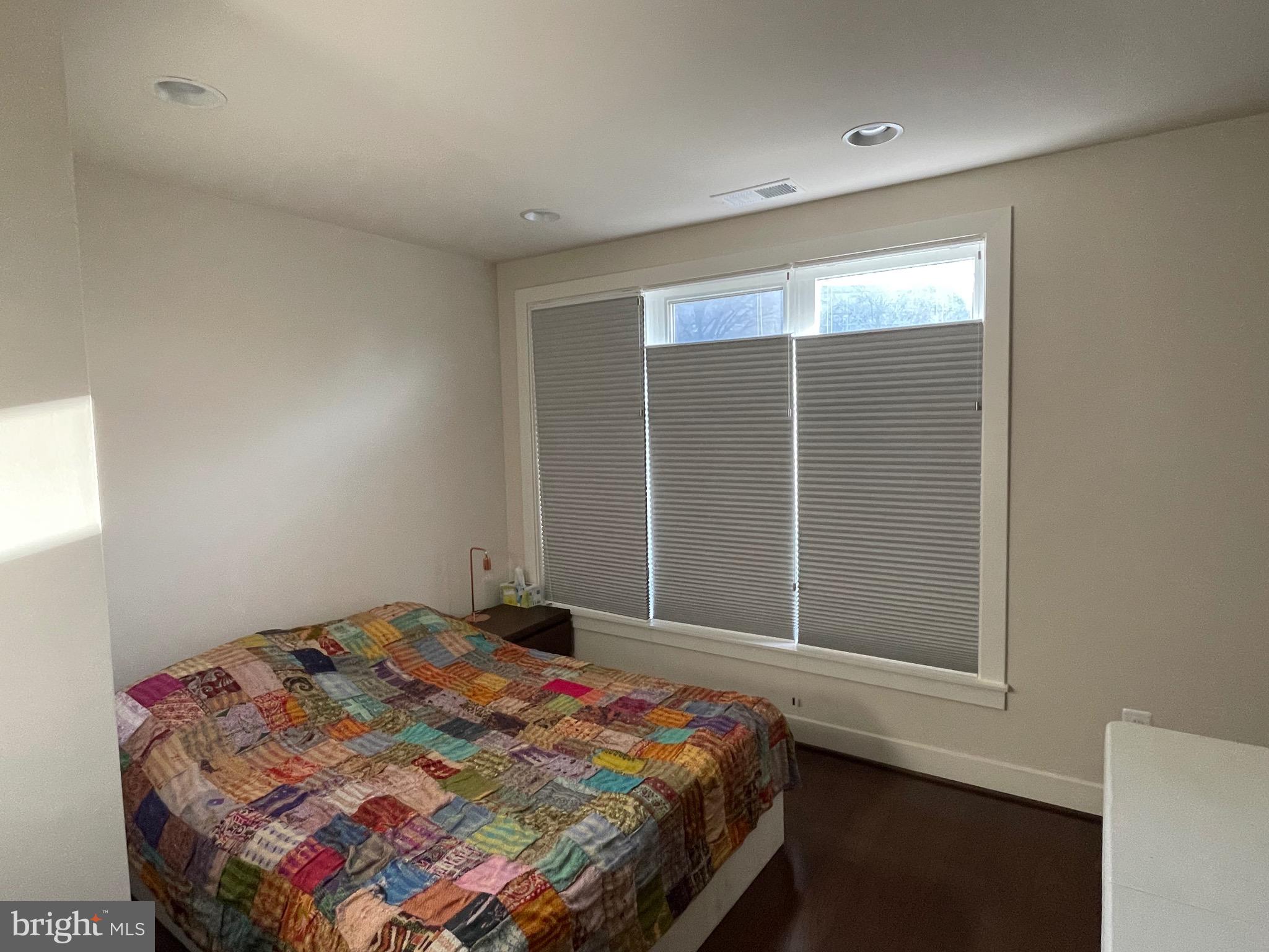 MONTGOMERY ROW - Residential Lease