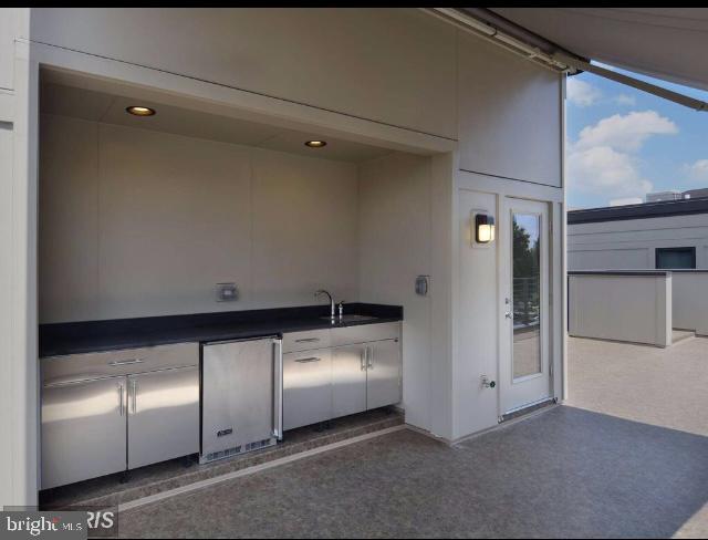 MONTGOMERY ROW - Residential Lease