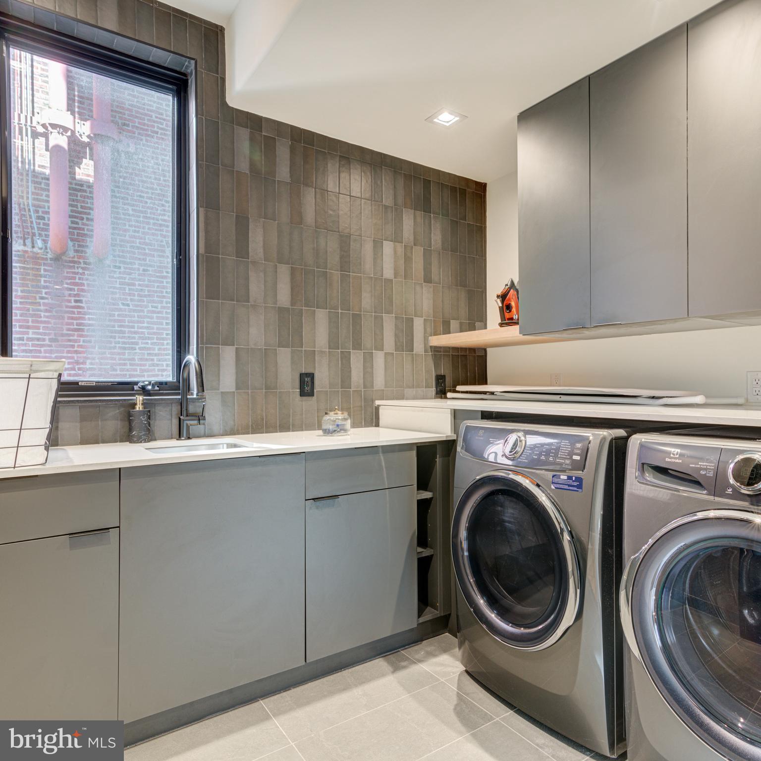 FITLER SQUARE - Residential Lease