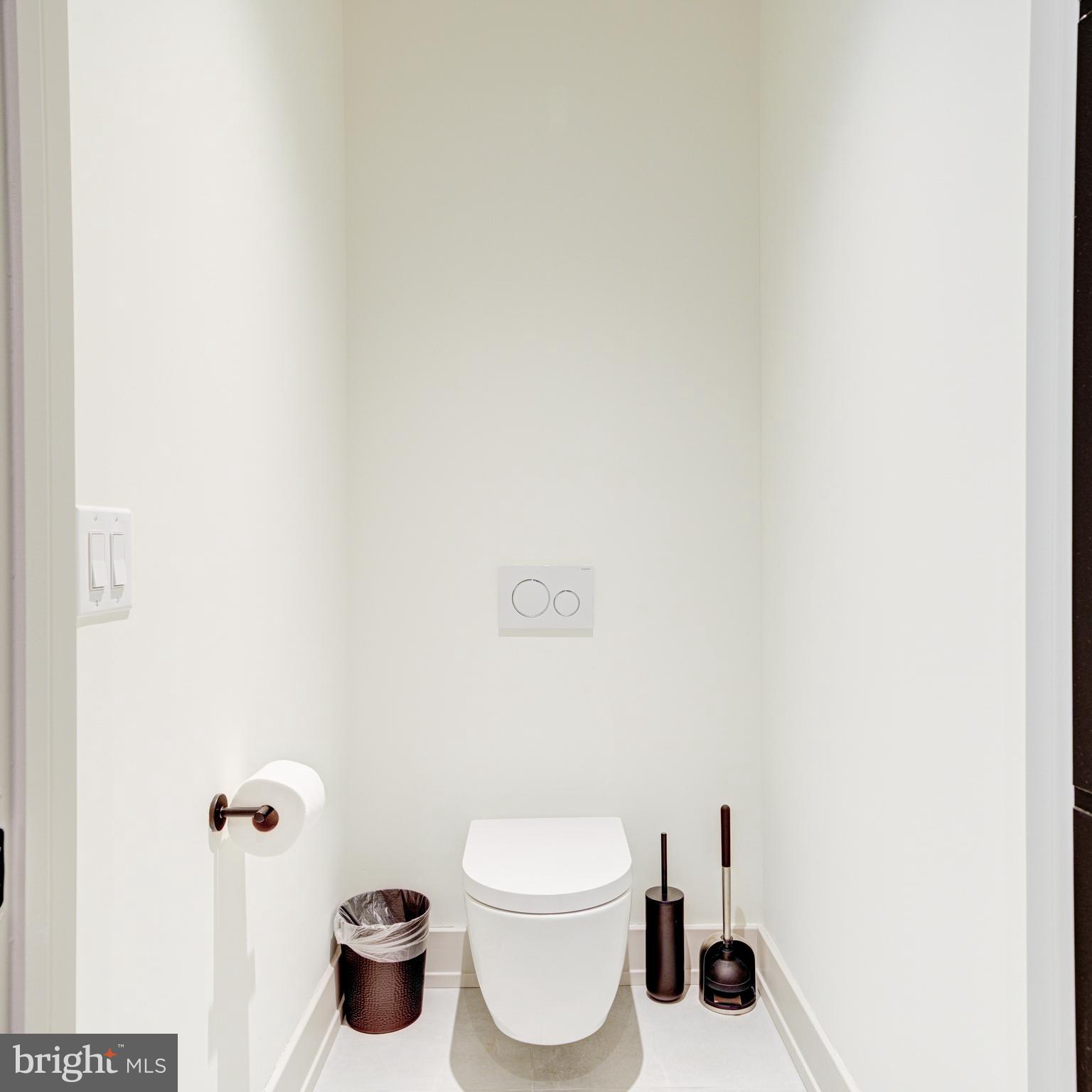 FITLER SQUARE - Residential Lease