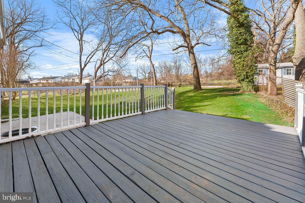 DEERFIELD - Residential Lease