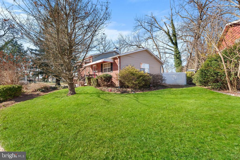 DEERFIELD - Residential Lease