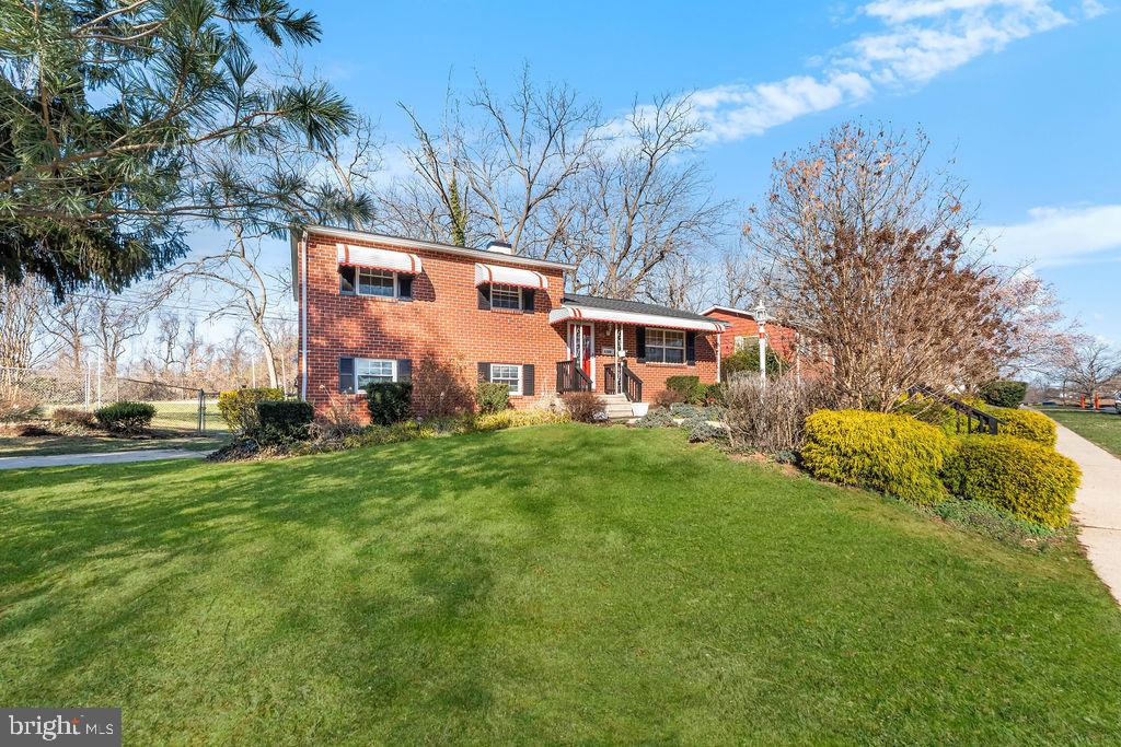 DEERFIELD - Residential Lease