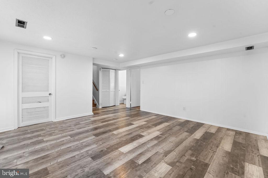 DEERFIELD - Residential Lease