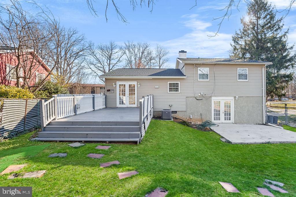 DEERFIELD - Residential Lease