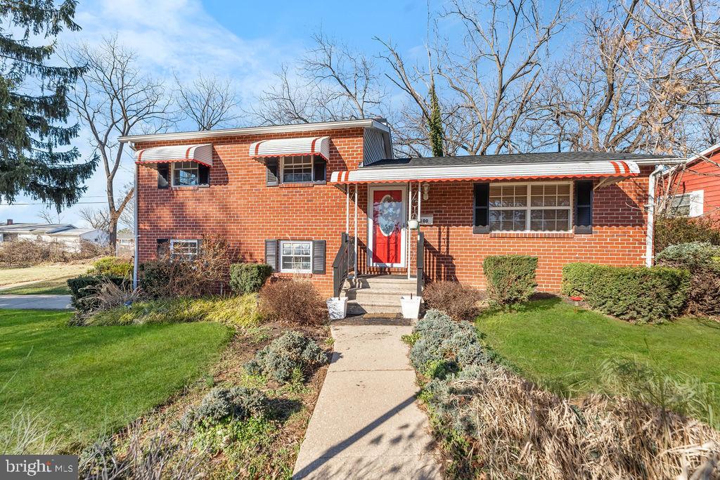 DEERFIELD - Residential Lease