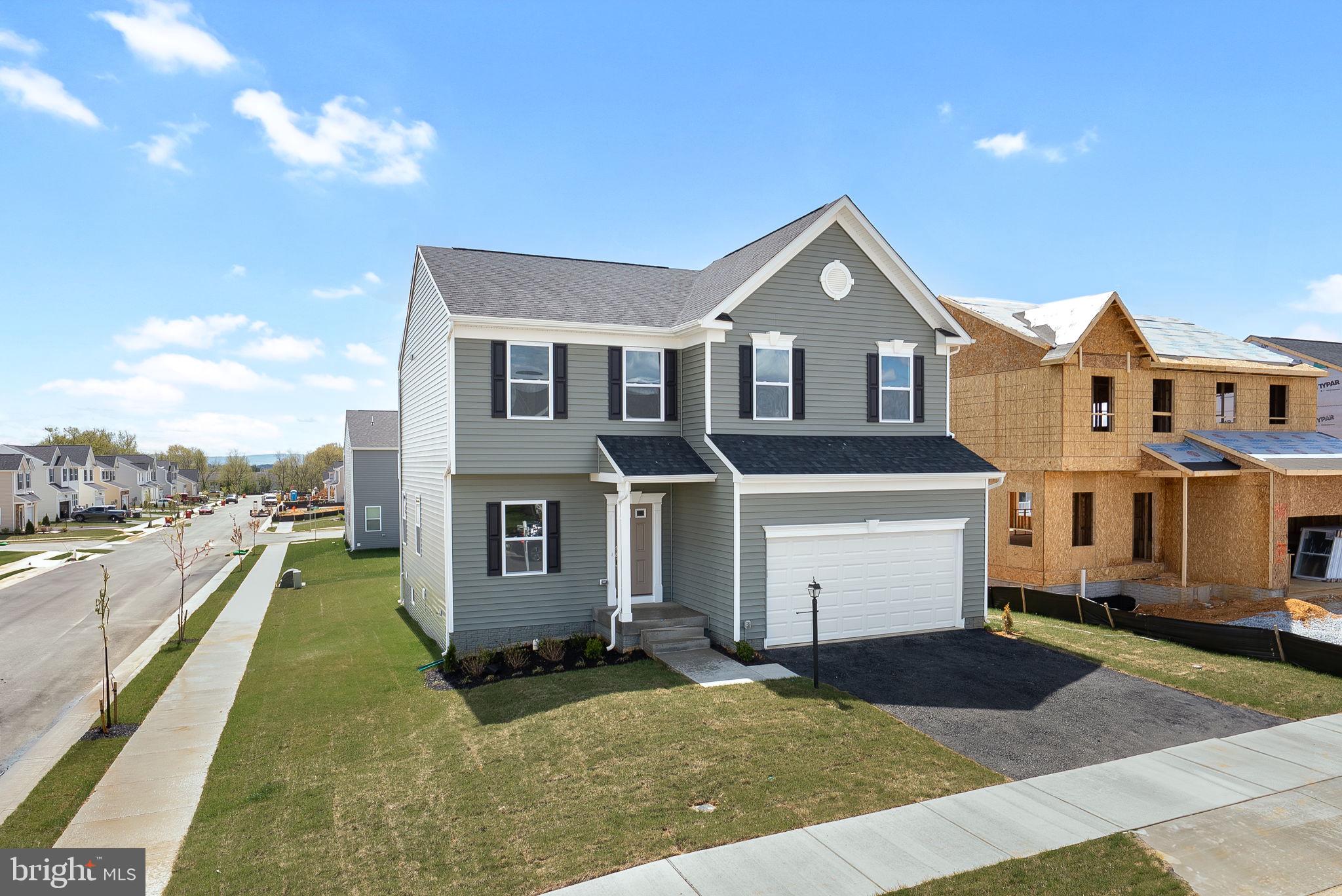 HUNTWELL WEST - Residential