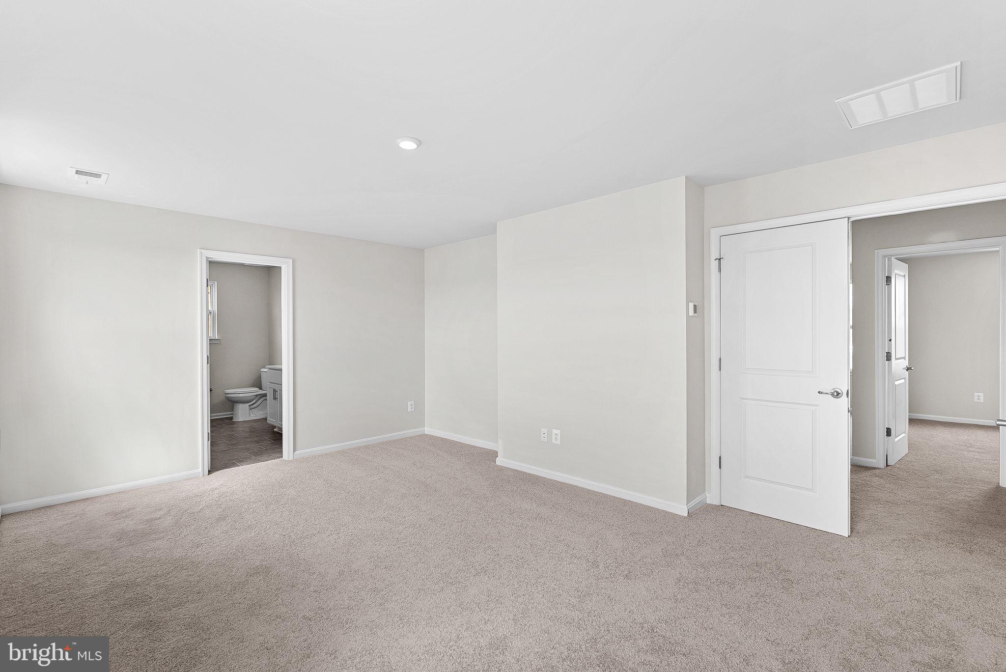 HUNTWELL WEST - Residential