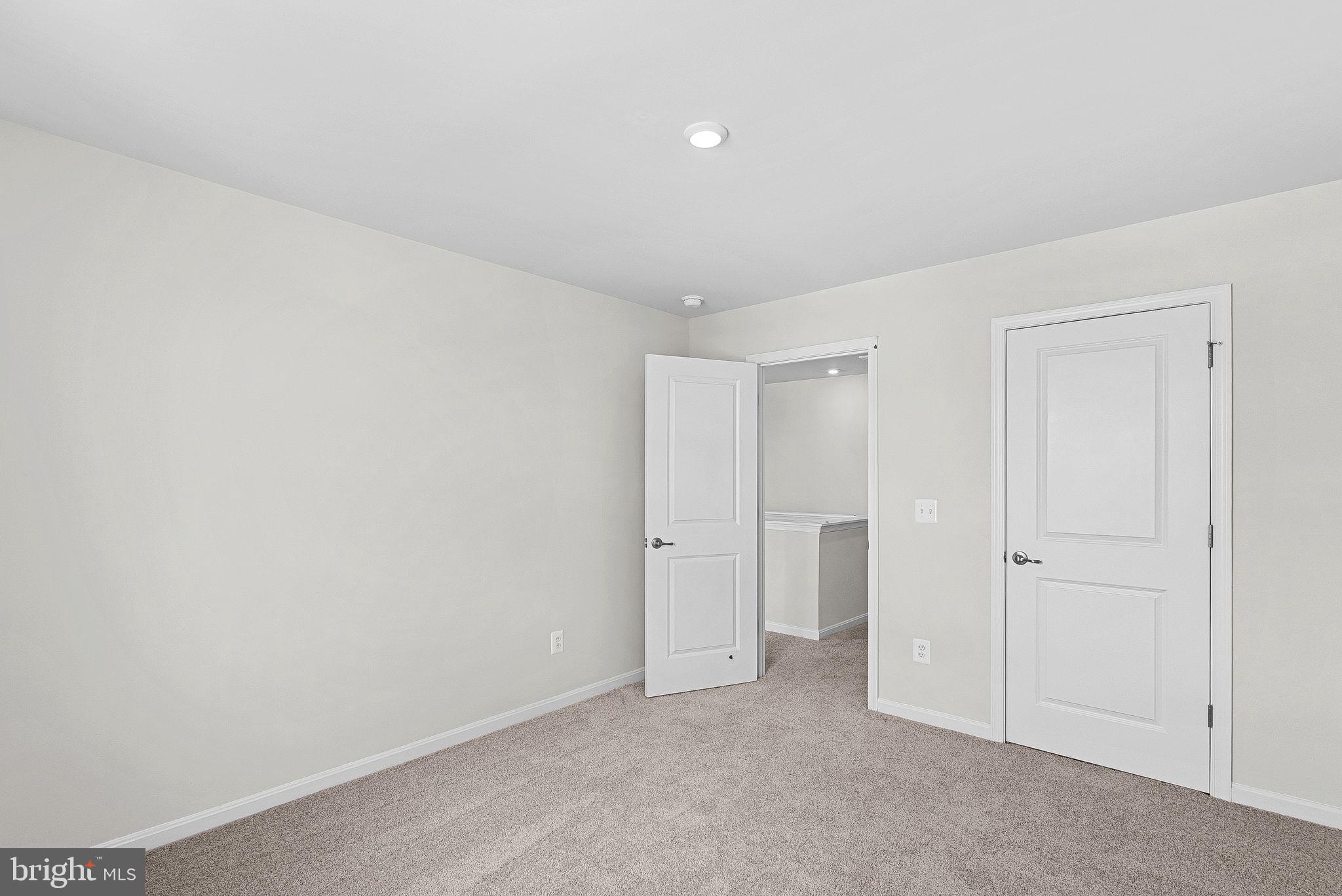 HUNTWELL WEST - Residential