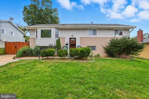 5633 Helmont Drive, Oxon Hill, MD MLS: MDPG2180438