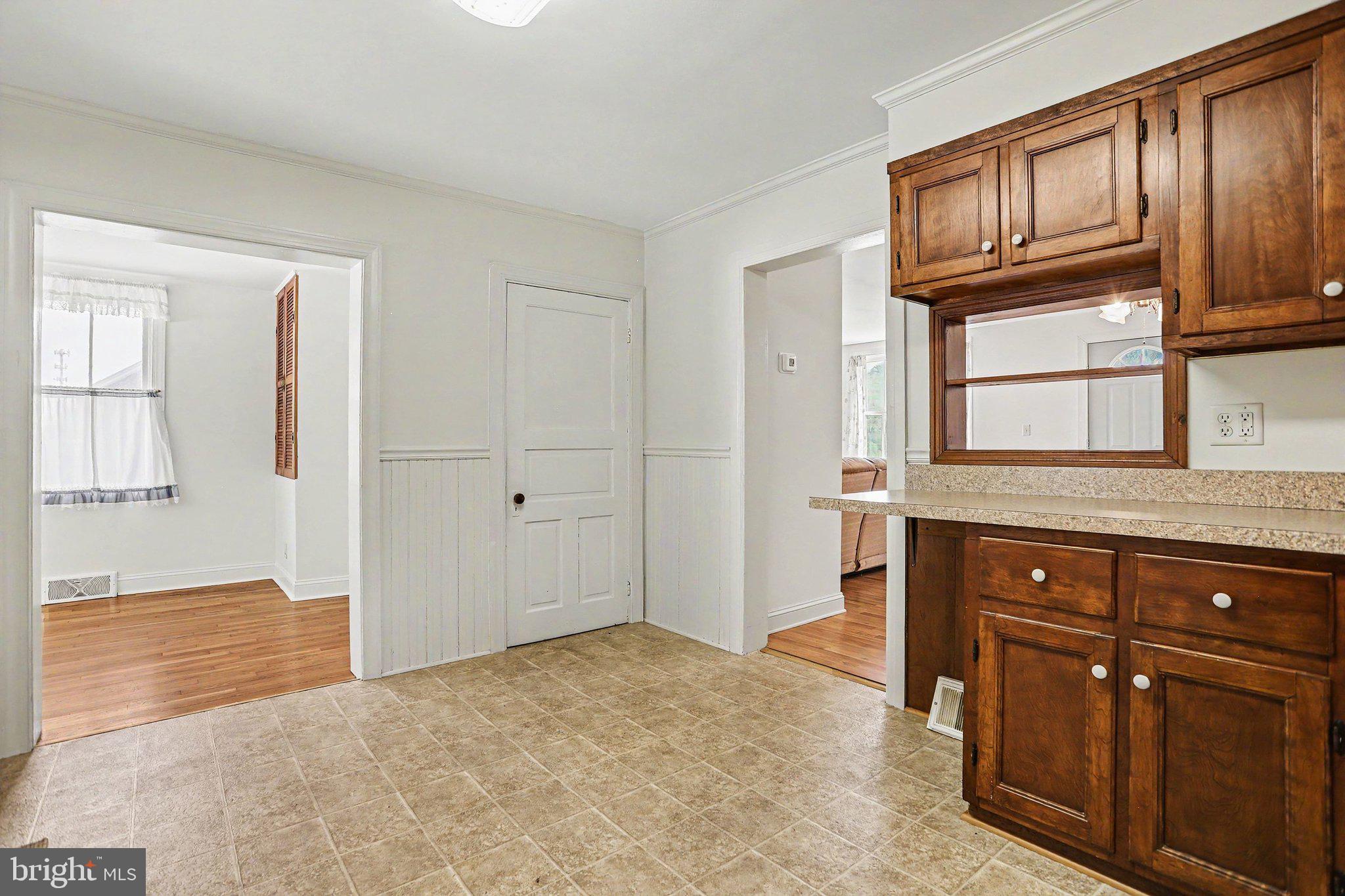 13395 PENNERSVILLE ROAD
