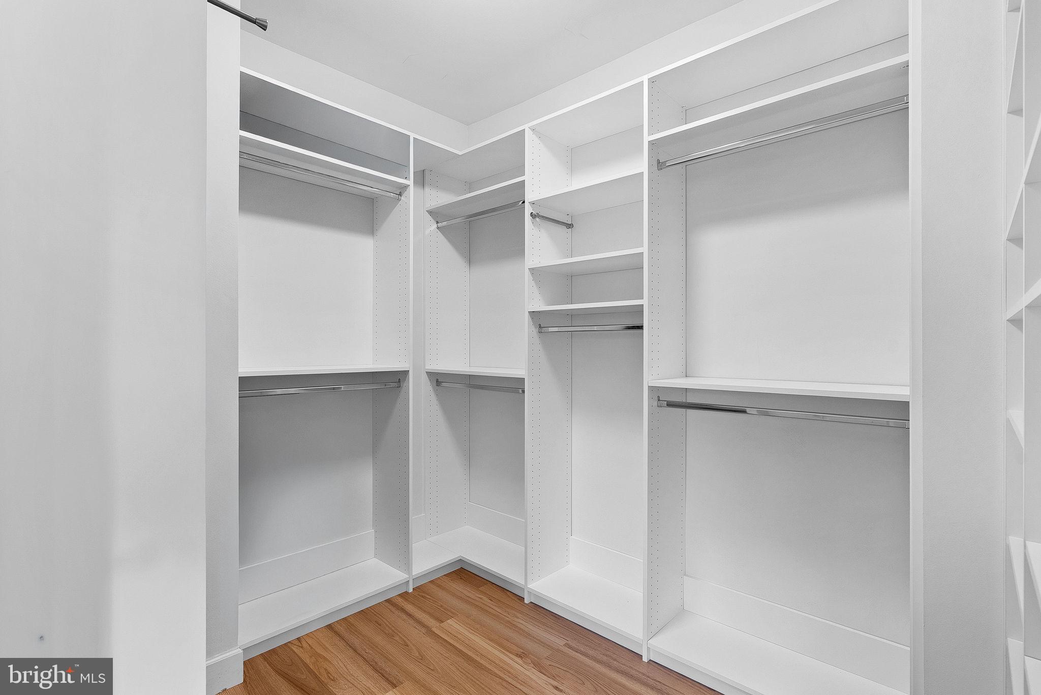 THE RETREAT AT WESTFIELDS - Residential