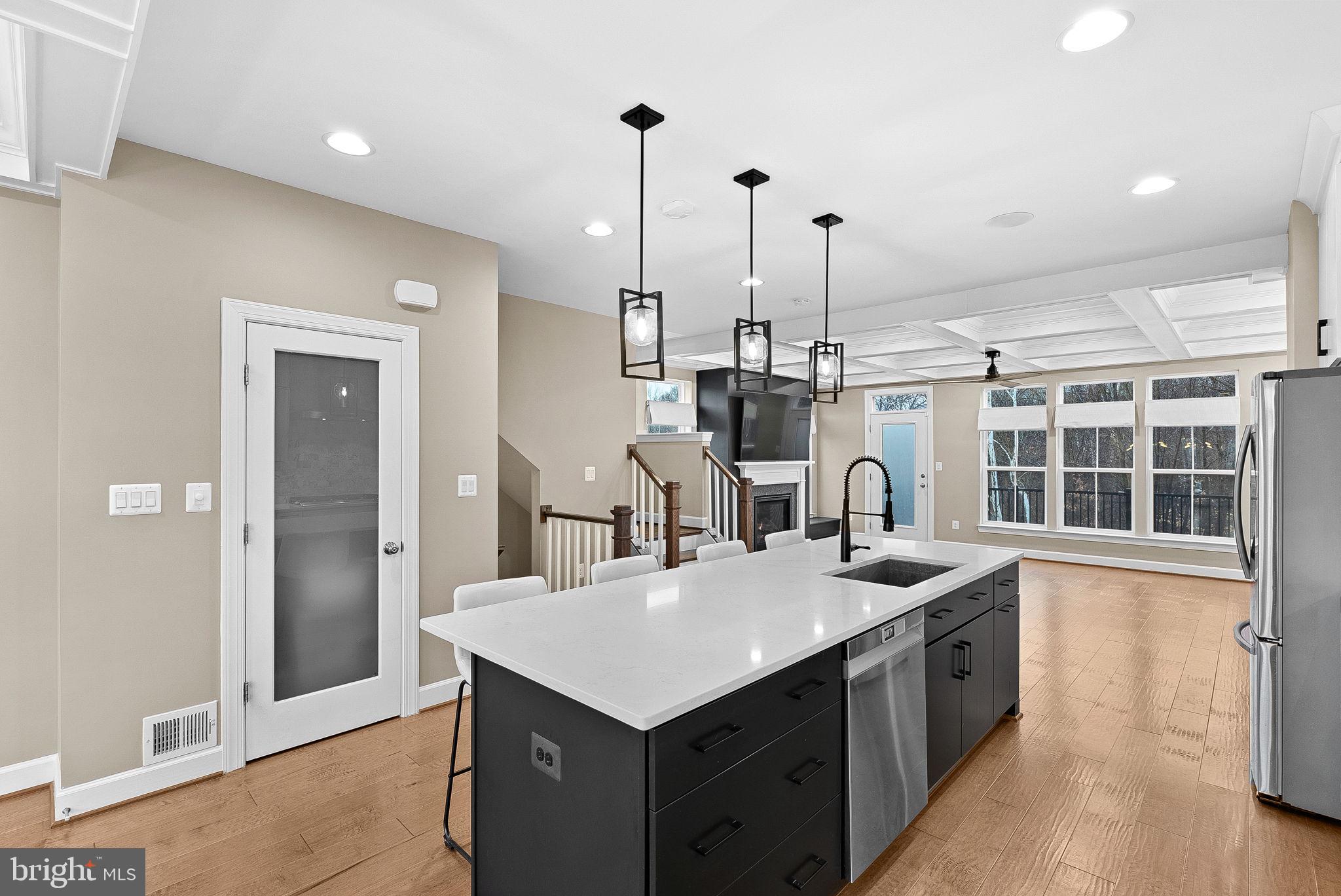 THE RETREAT AT WESTFIELDS - Residential