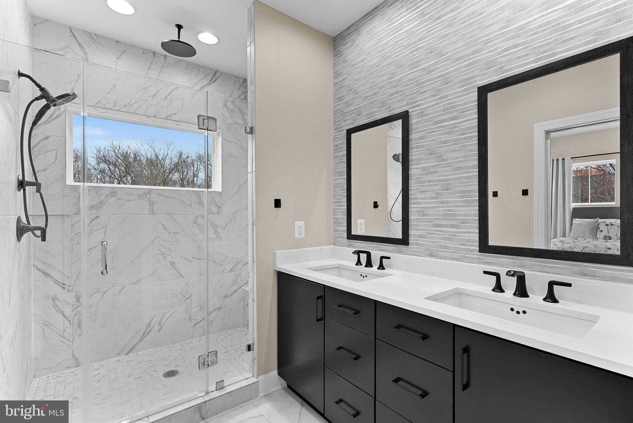 THE RETREAT AT WESTFIELDS - Residential