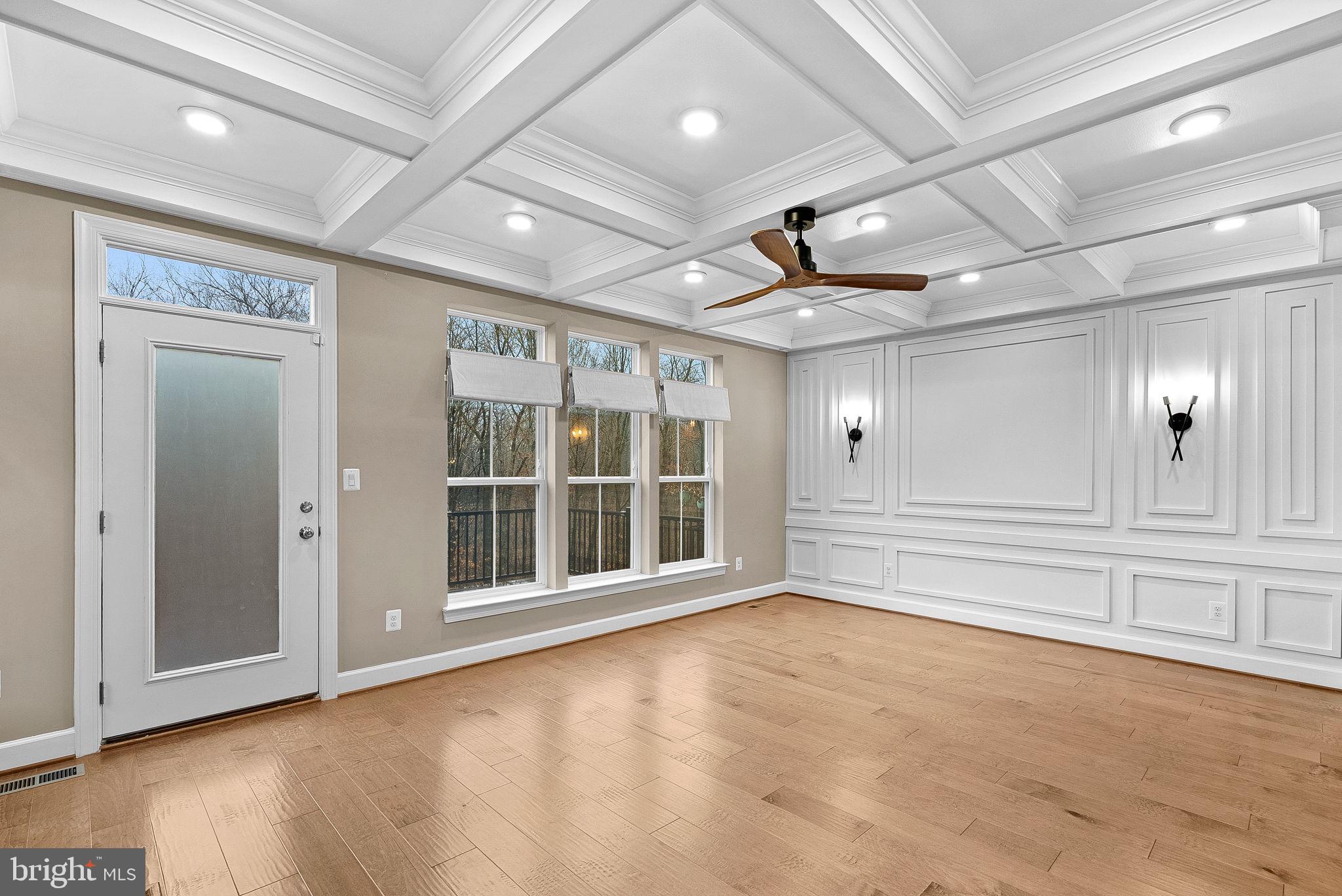 THE RETREAT AT WESTFIELDS - Residential