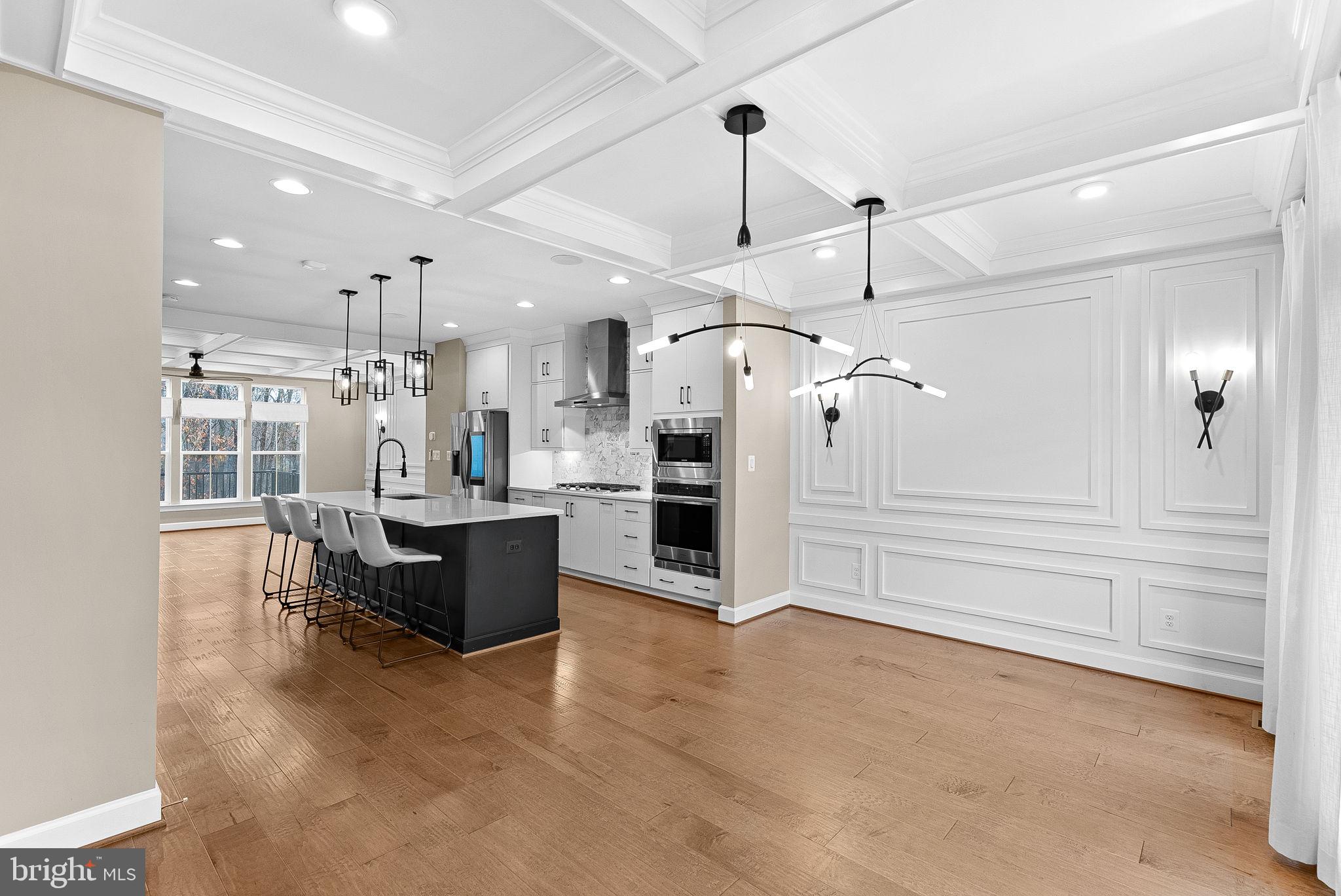 THE RETREAT AT WESTFIELDS - Residential