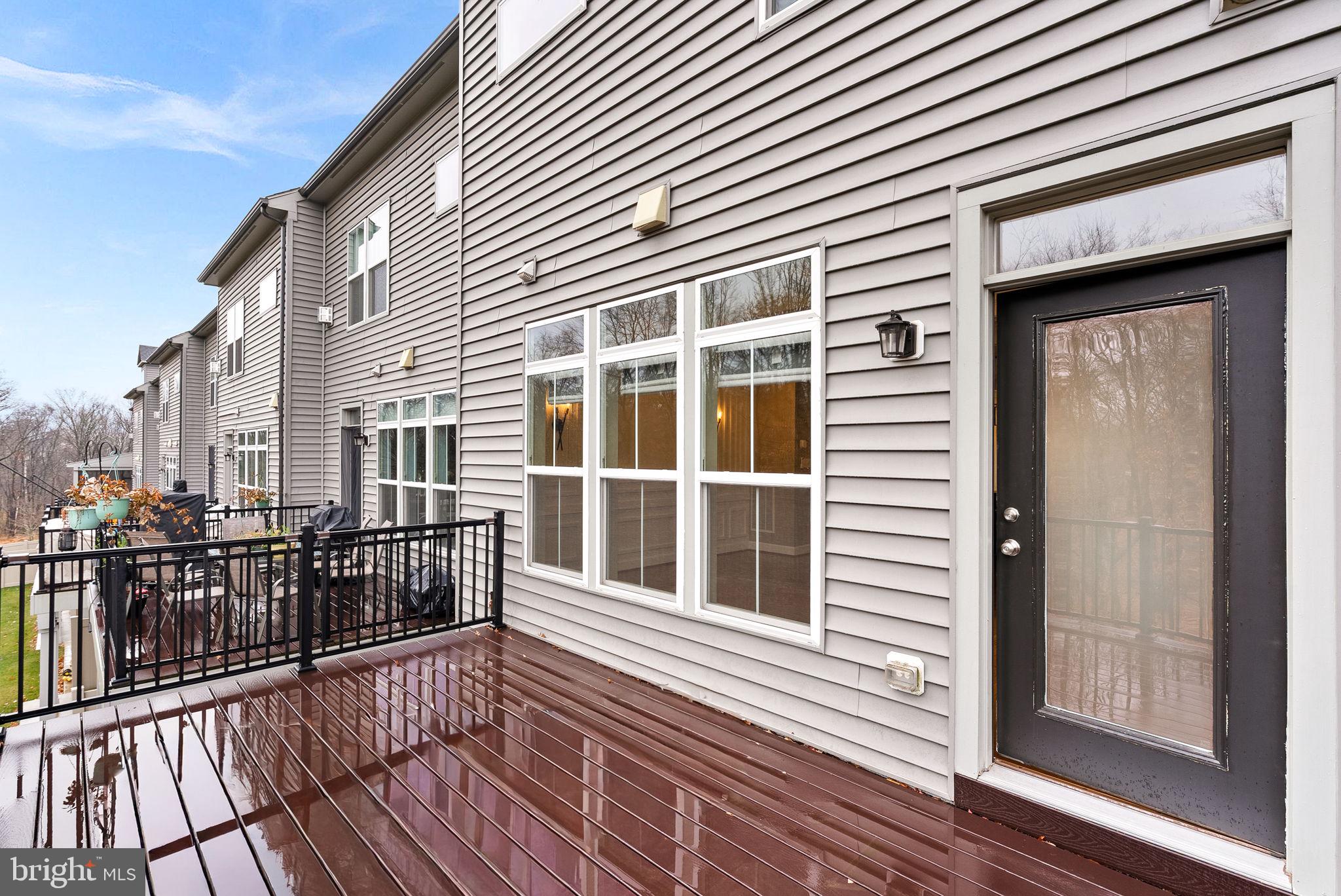 THE RETREAT AT WESTFIELDS - Residential