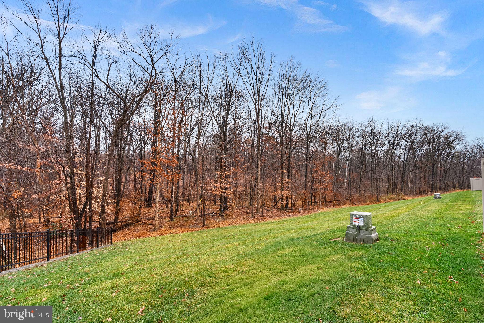 THE RETREAT AT WESTFIELDS - Residential