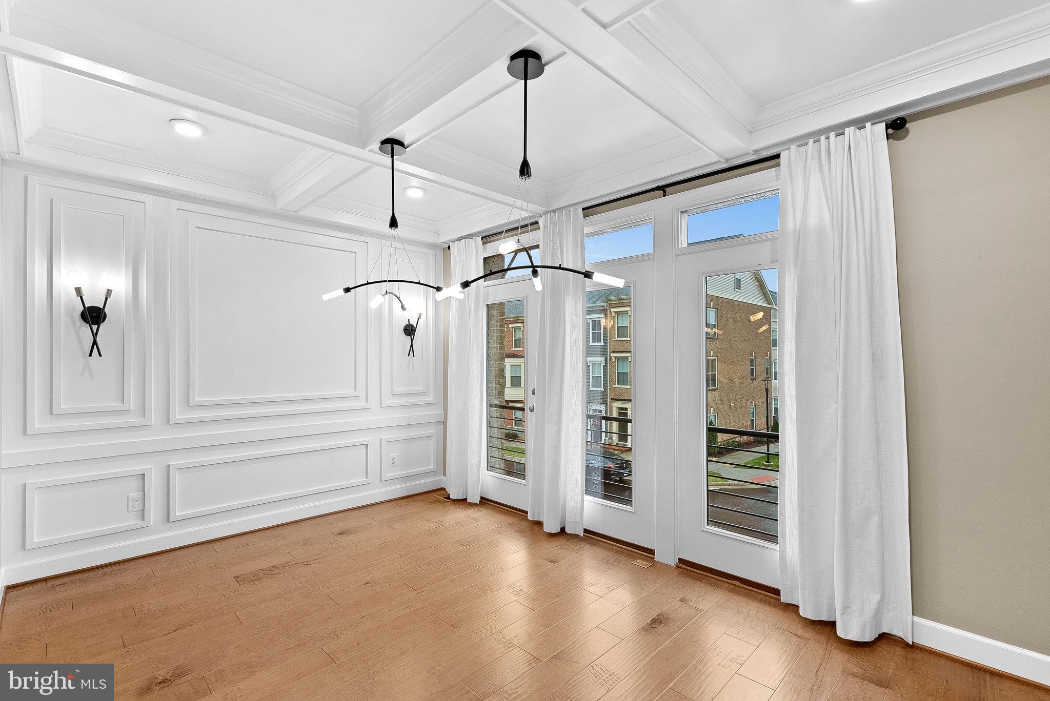 THE RETREAT AT WESTFIELDS - Residential