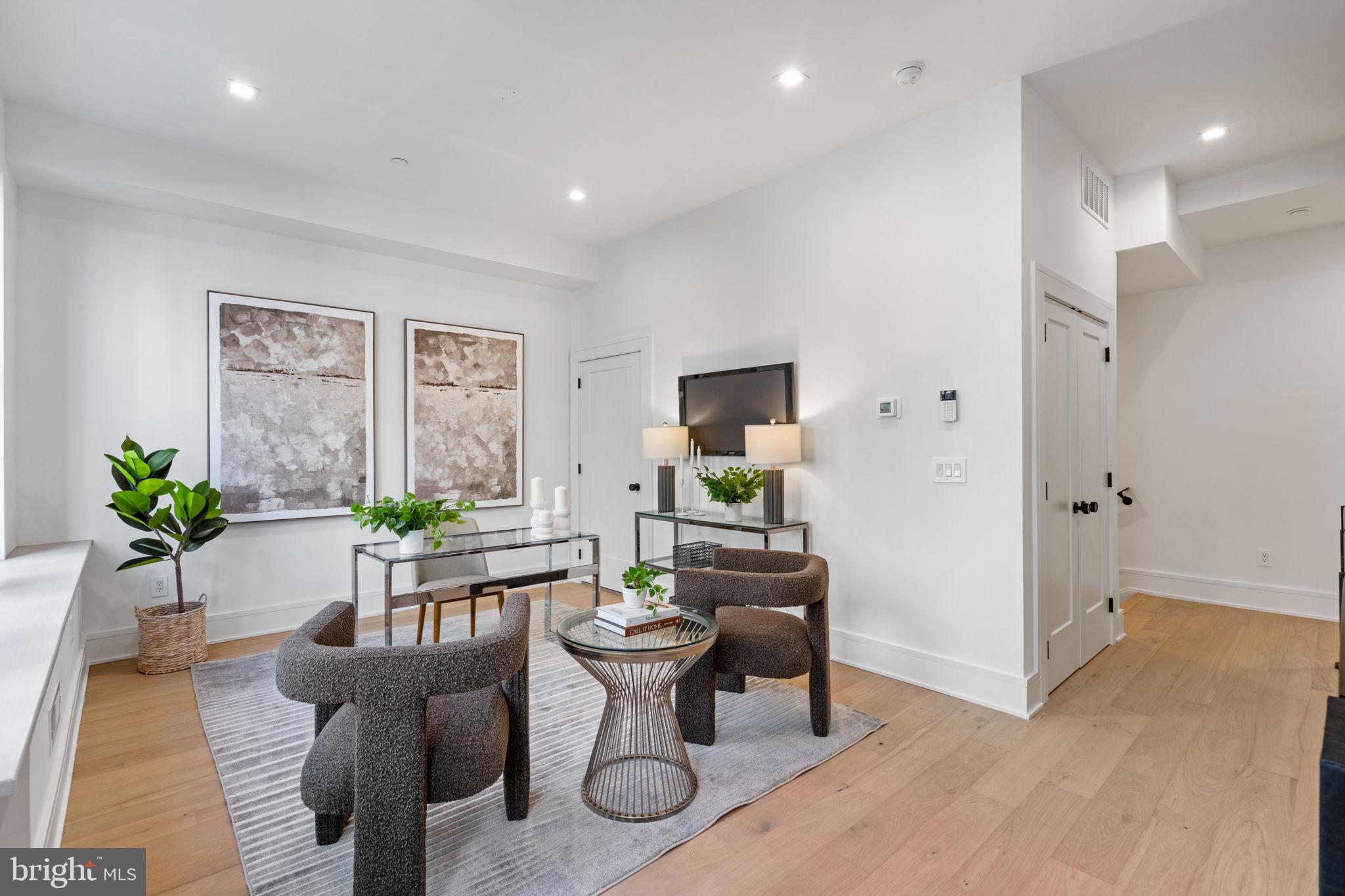 OLD CITY - Residential