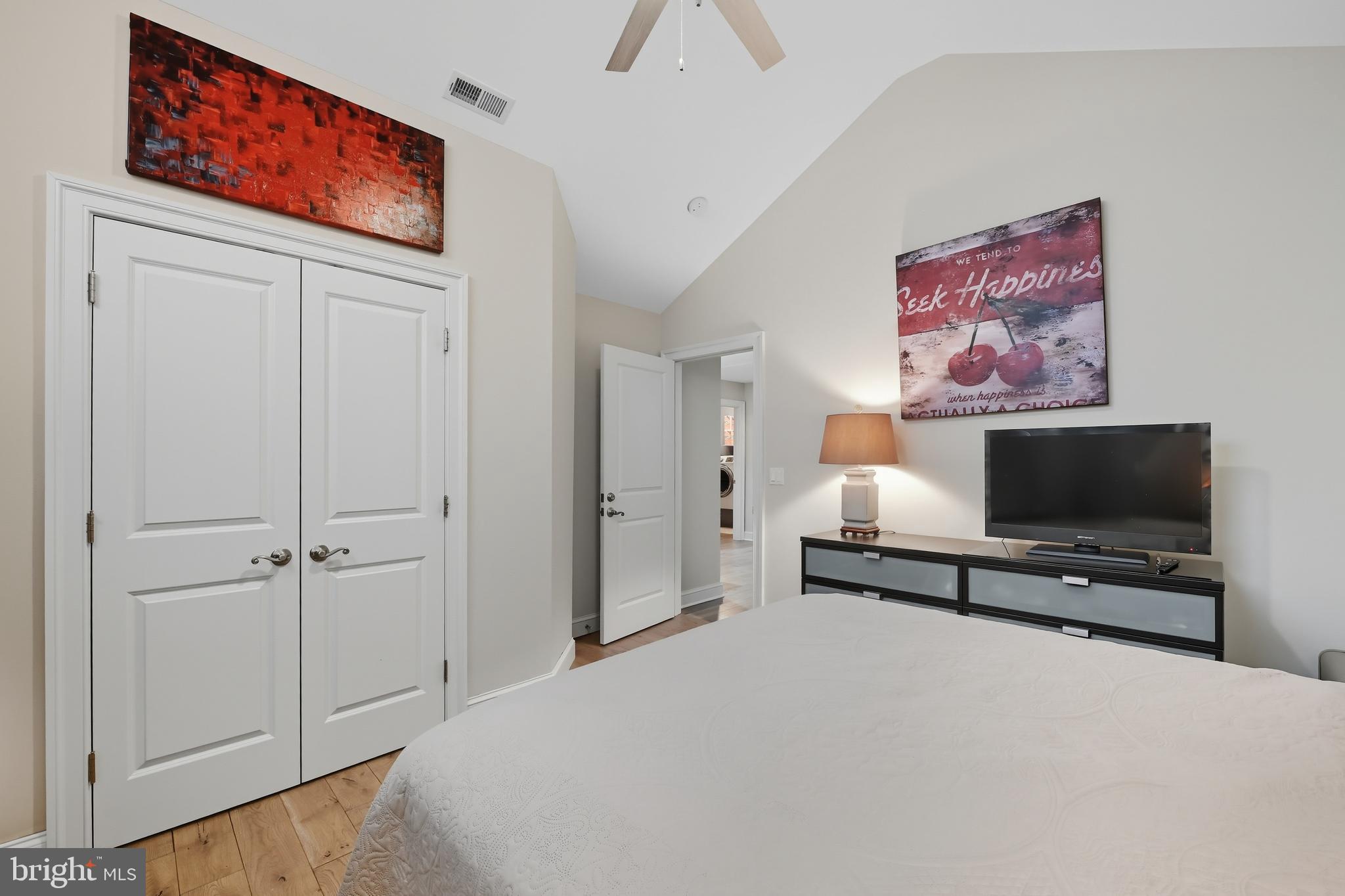 BAY CITY - Residential