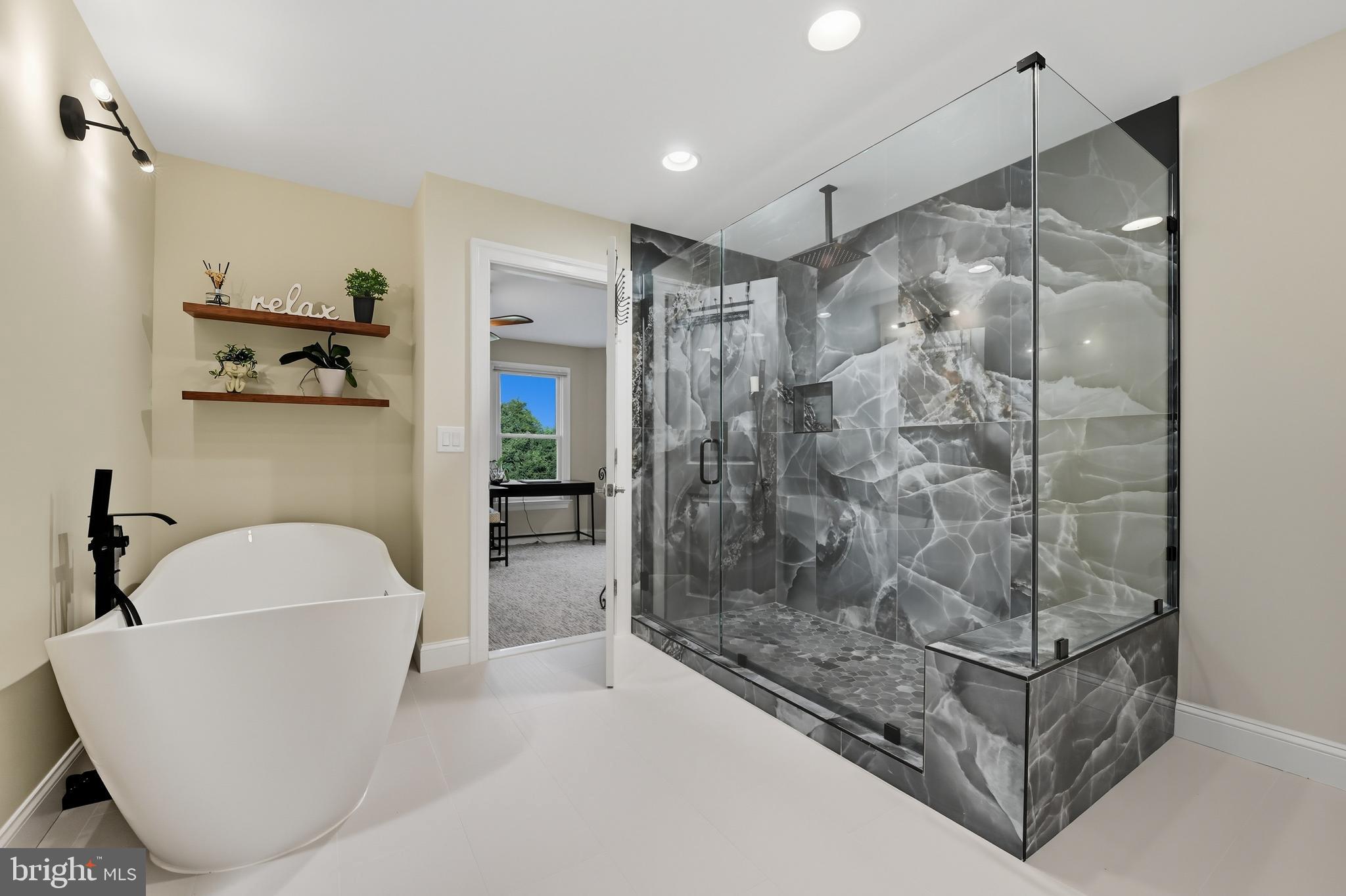 BAY CITY - Residential