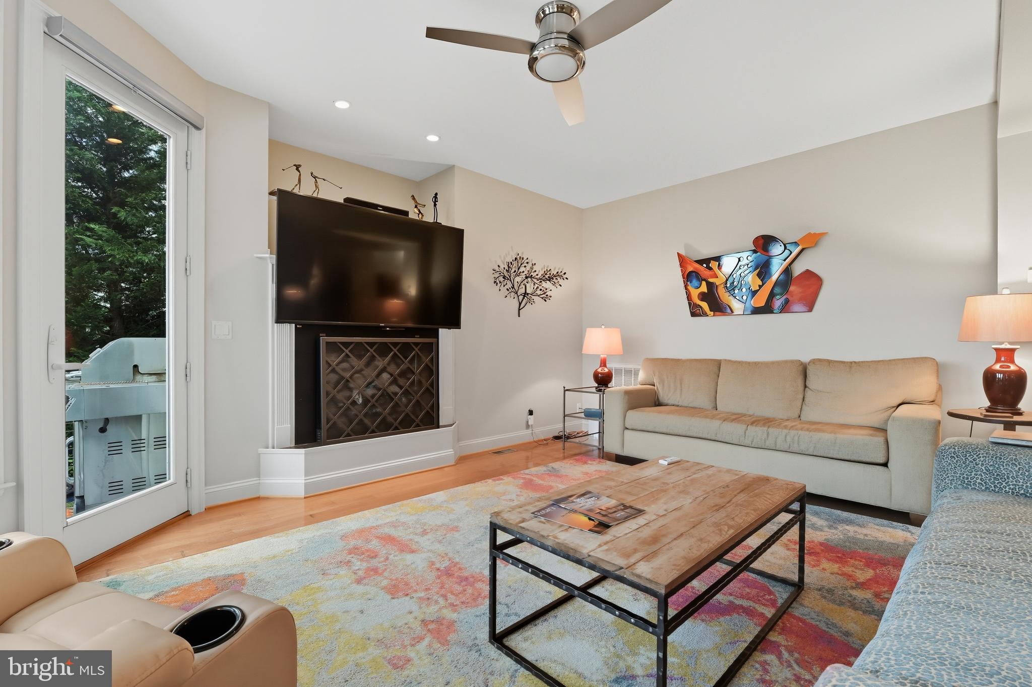 BAY CITY - Residential