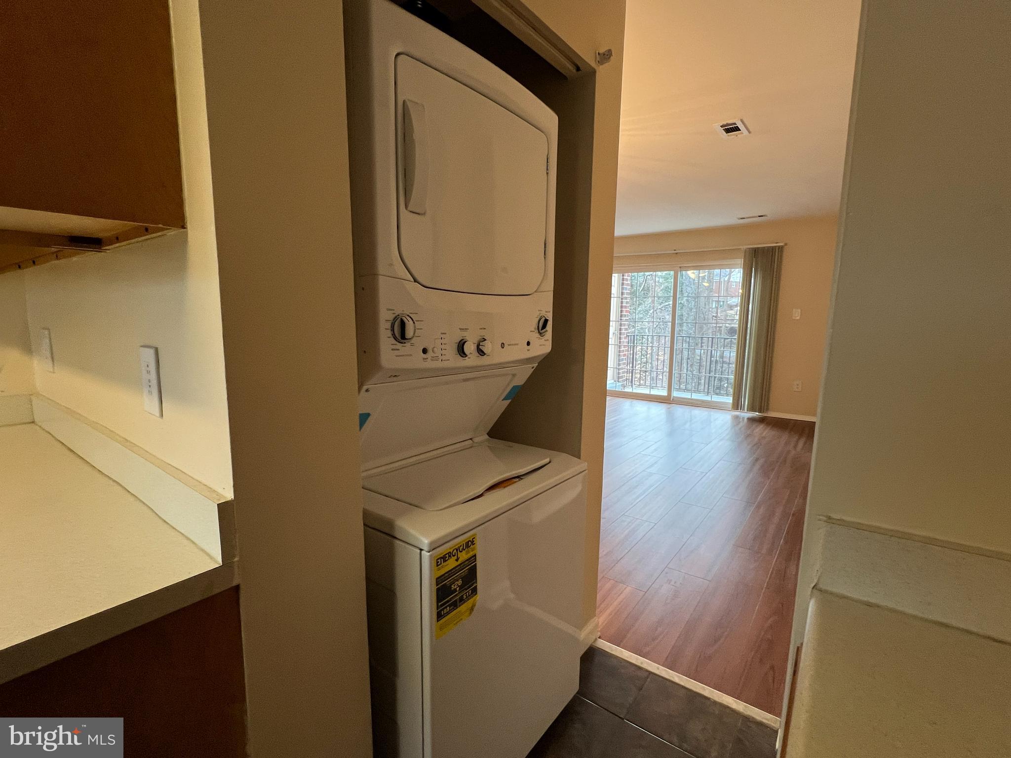 CONNECTICUT OVERLOOK - Residential