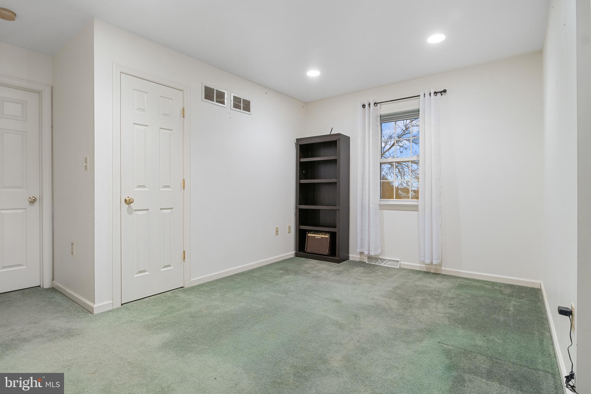NORTHBROOKE - Residential