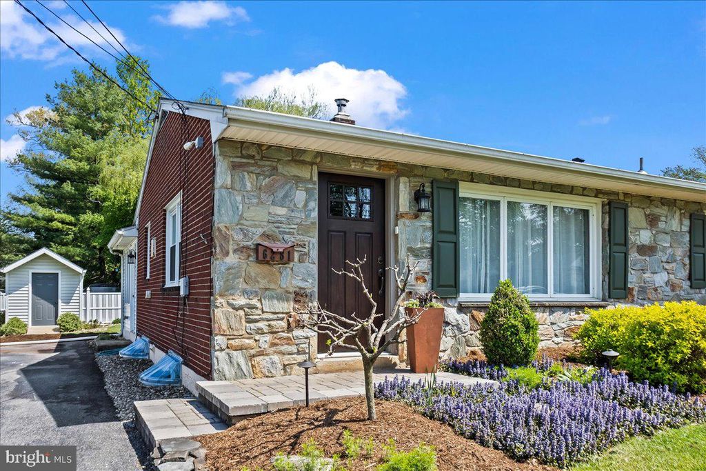 Photo of 6281 Carpenter Street, EAST PETERSBURG, PA 17520 (MLS # PALA2086798)