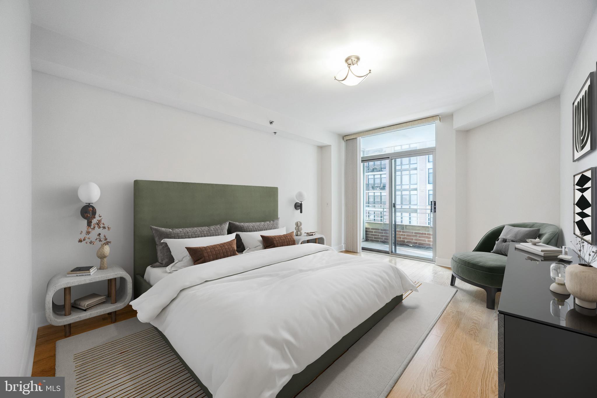 HARBOR EAST - Residential