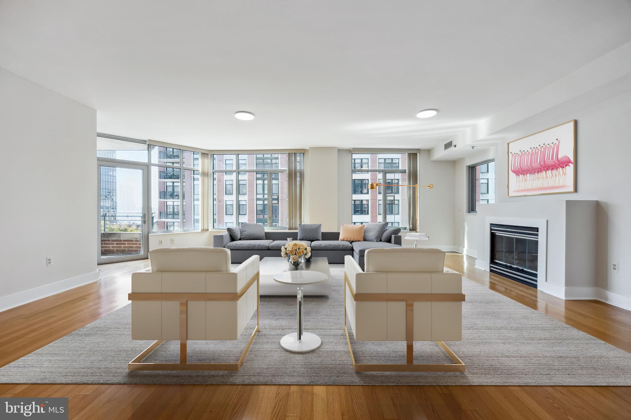 HARBOR EAST - Residential