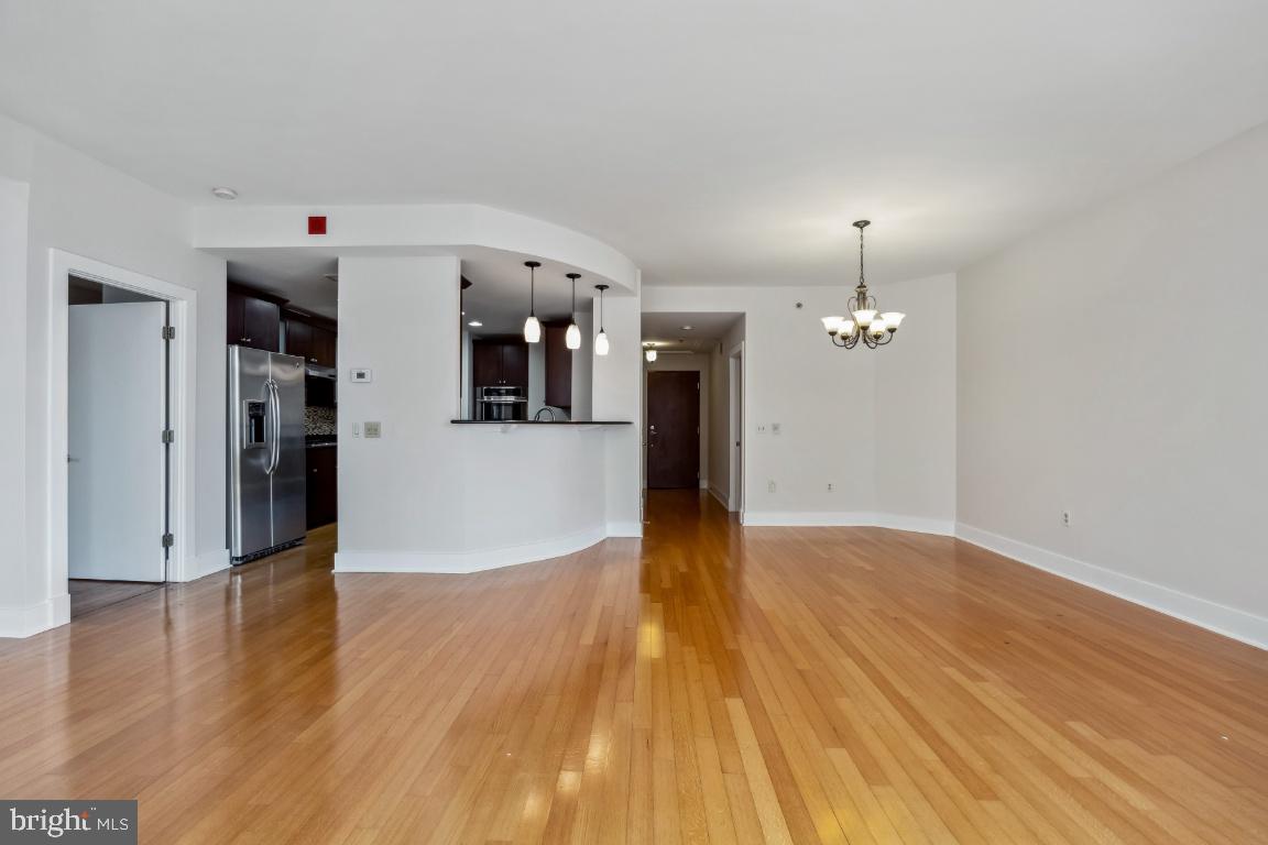 HARBOR EAST - Residential