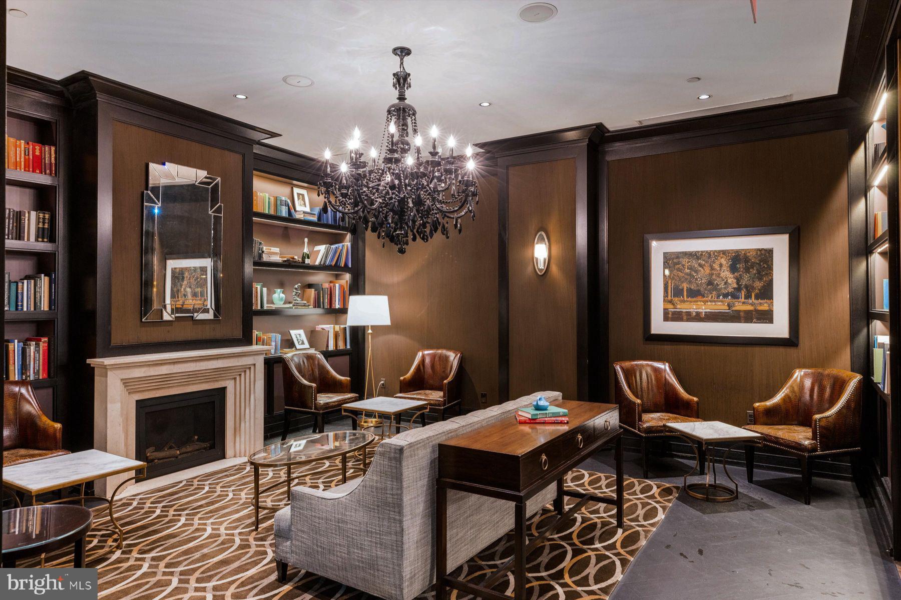 RITTENHOUSE SQUARE - Residential