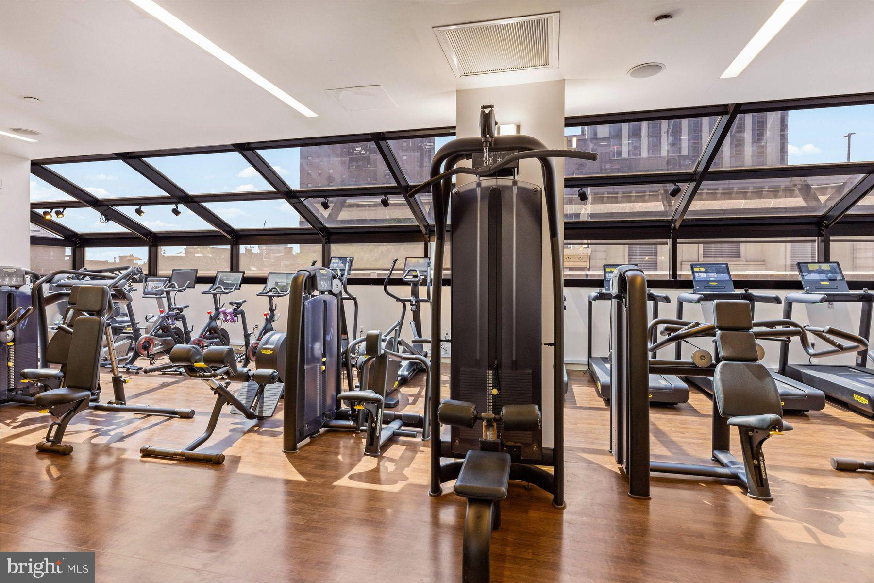 RITTENHOUSE SQUARE - Residential