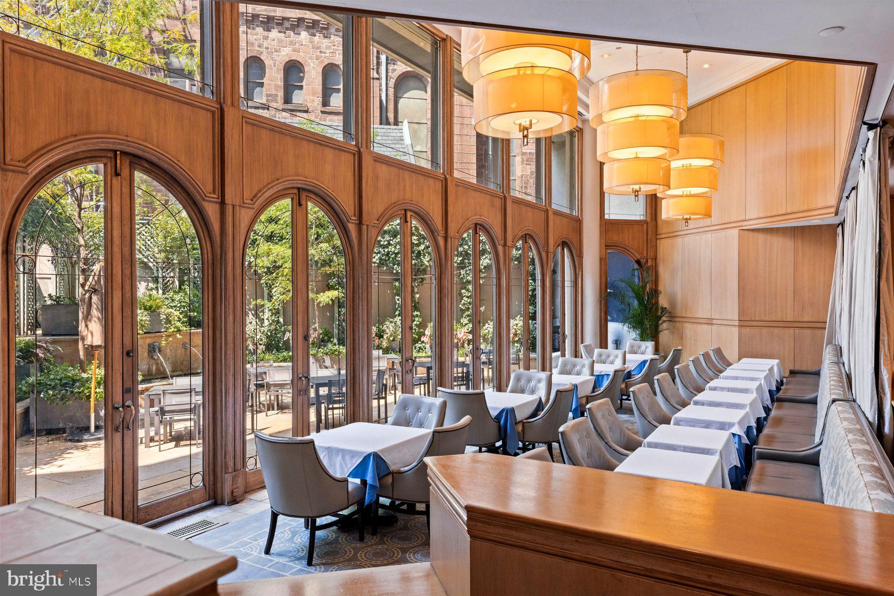 RITTENHOUSE SQUARE - Residential