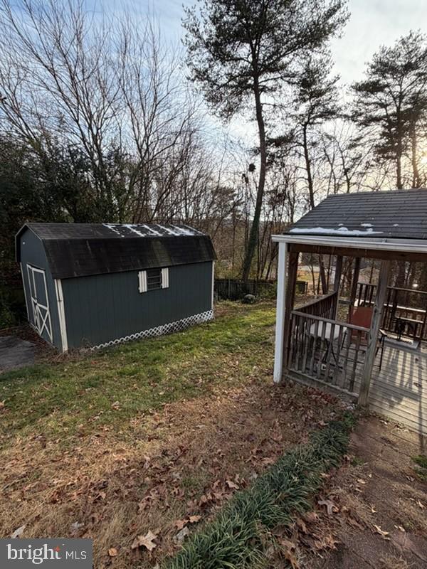 THE MEADOWS - Residential Lease