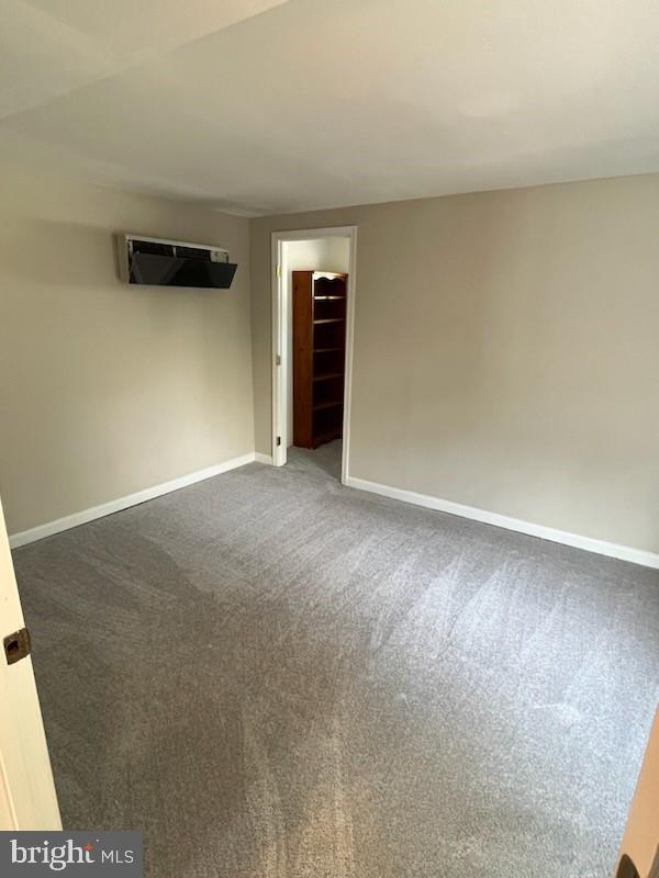 THE MEADOWS - Residential Lease