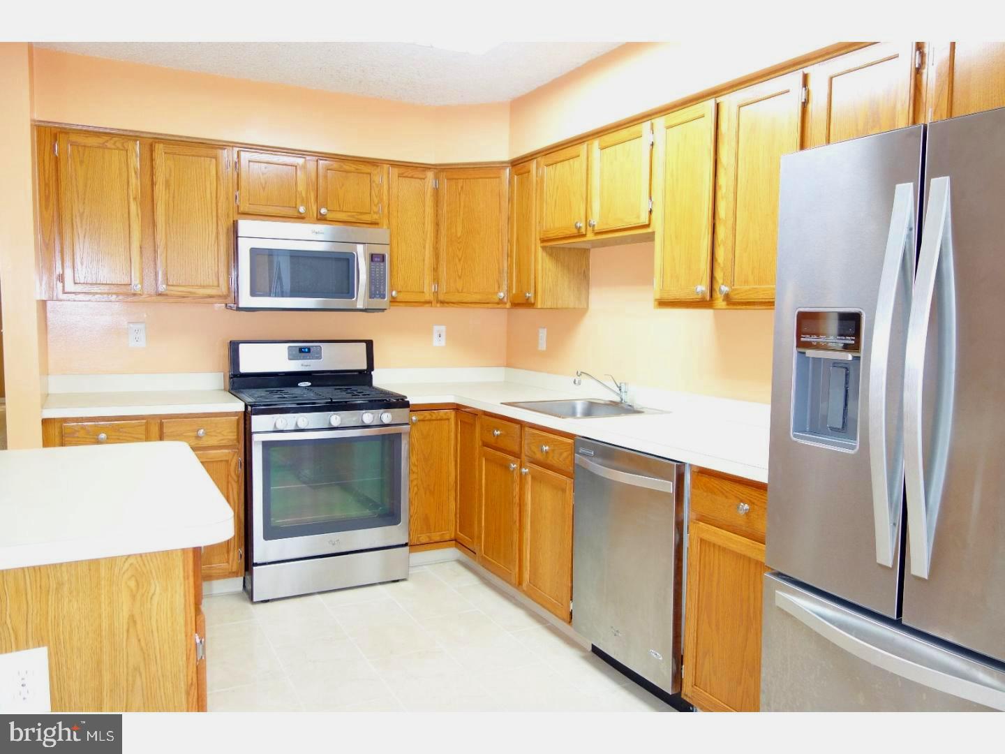 162 SHREWSBURY COURT